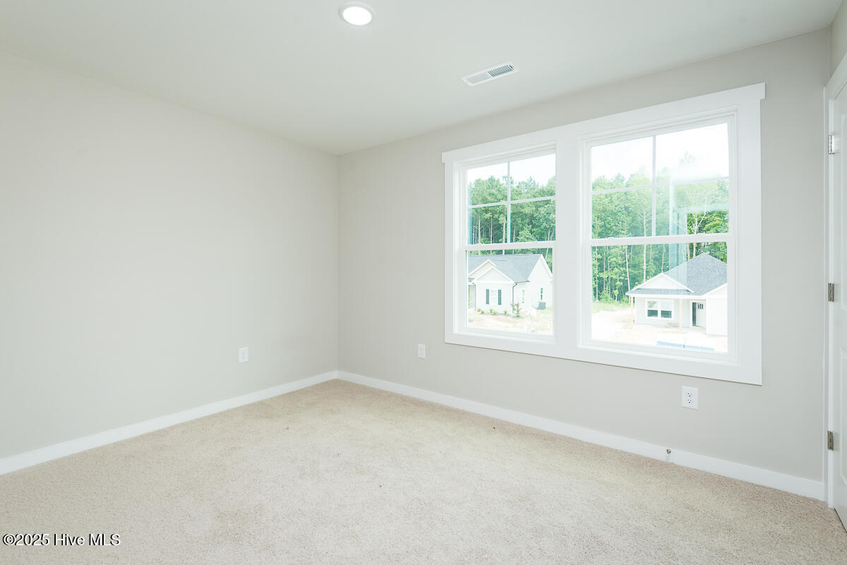 136 Ambergate Court Property Photo 10