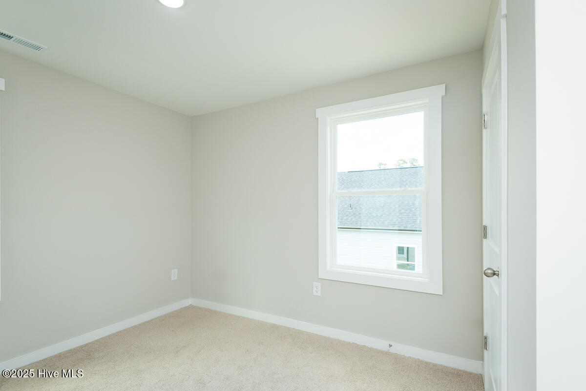 136 Ambergate Court Property Photo 15