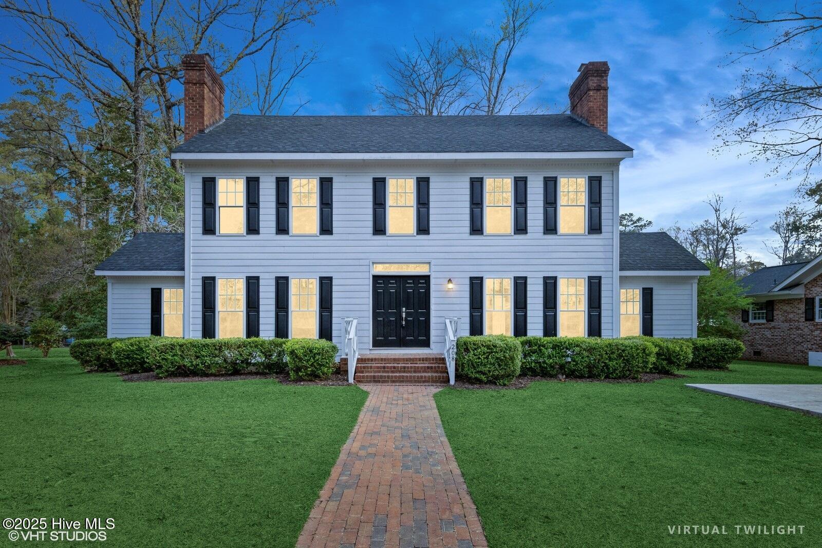 208 Elm Street Property Photo