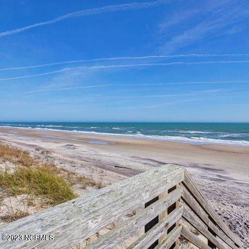 1404 New River Inlet Road Property Photo 6