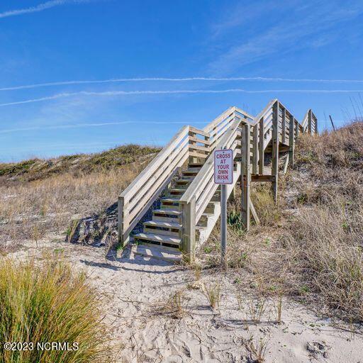 1404 New River Inlet Road Property Photo 13