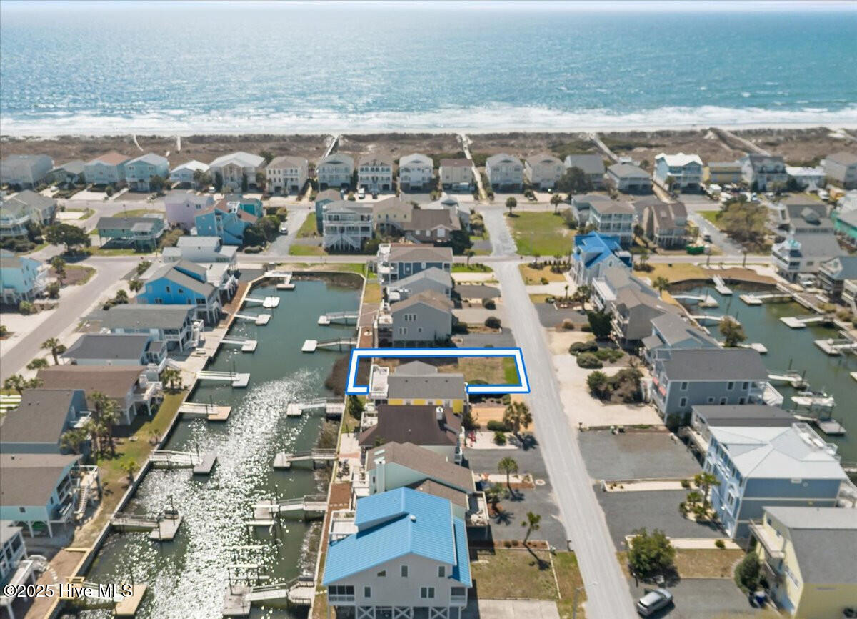 425 Dolphin Street Property Photo 1