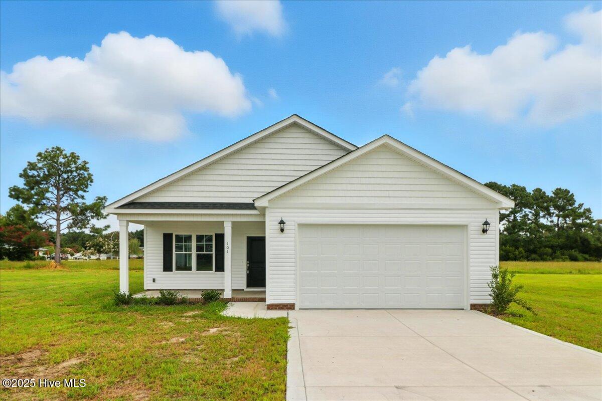 101 E Sillinger Drive Property Photo 1