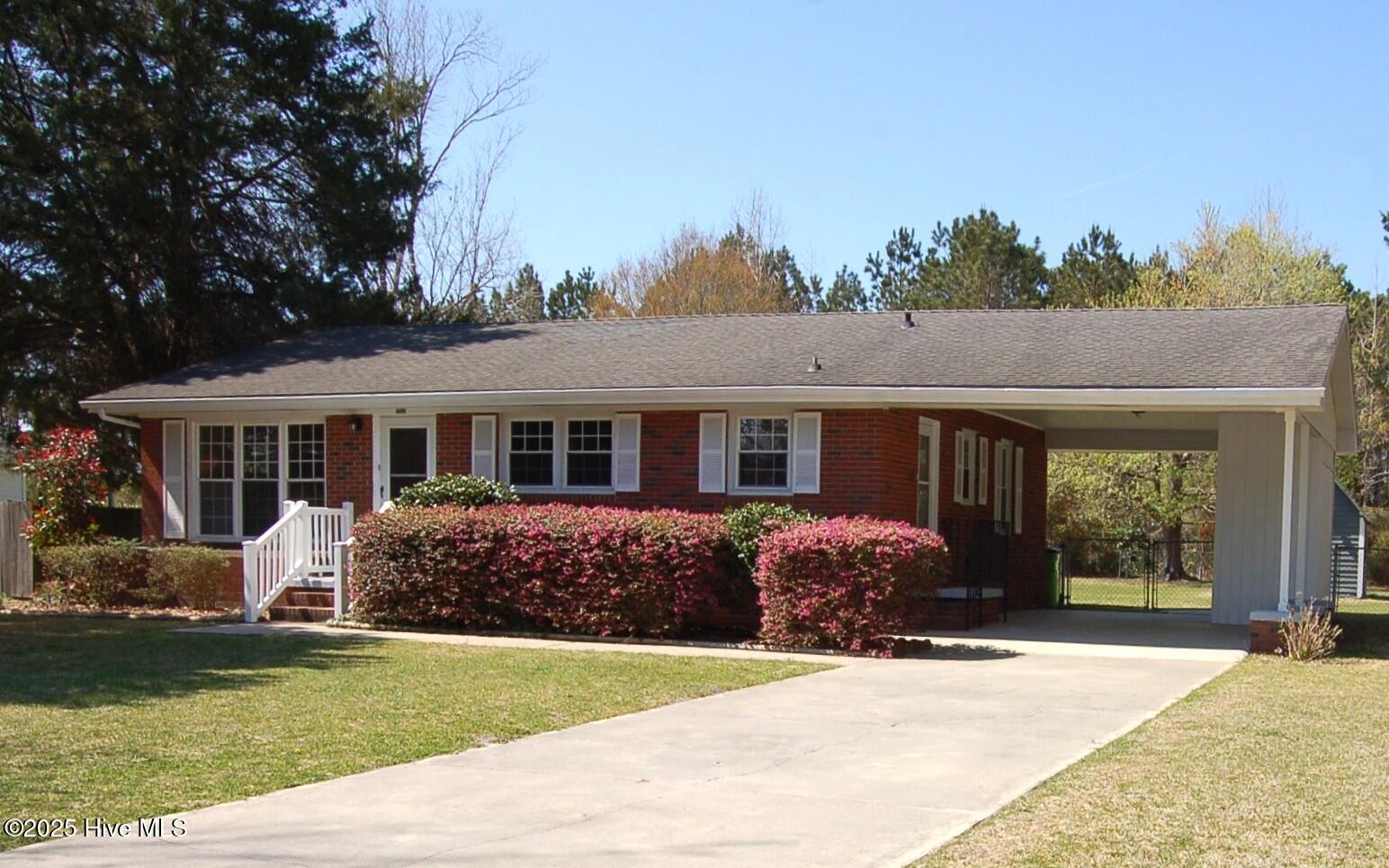 905 Greenfield Heights Boulevard Property Photo