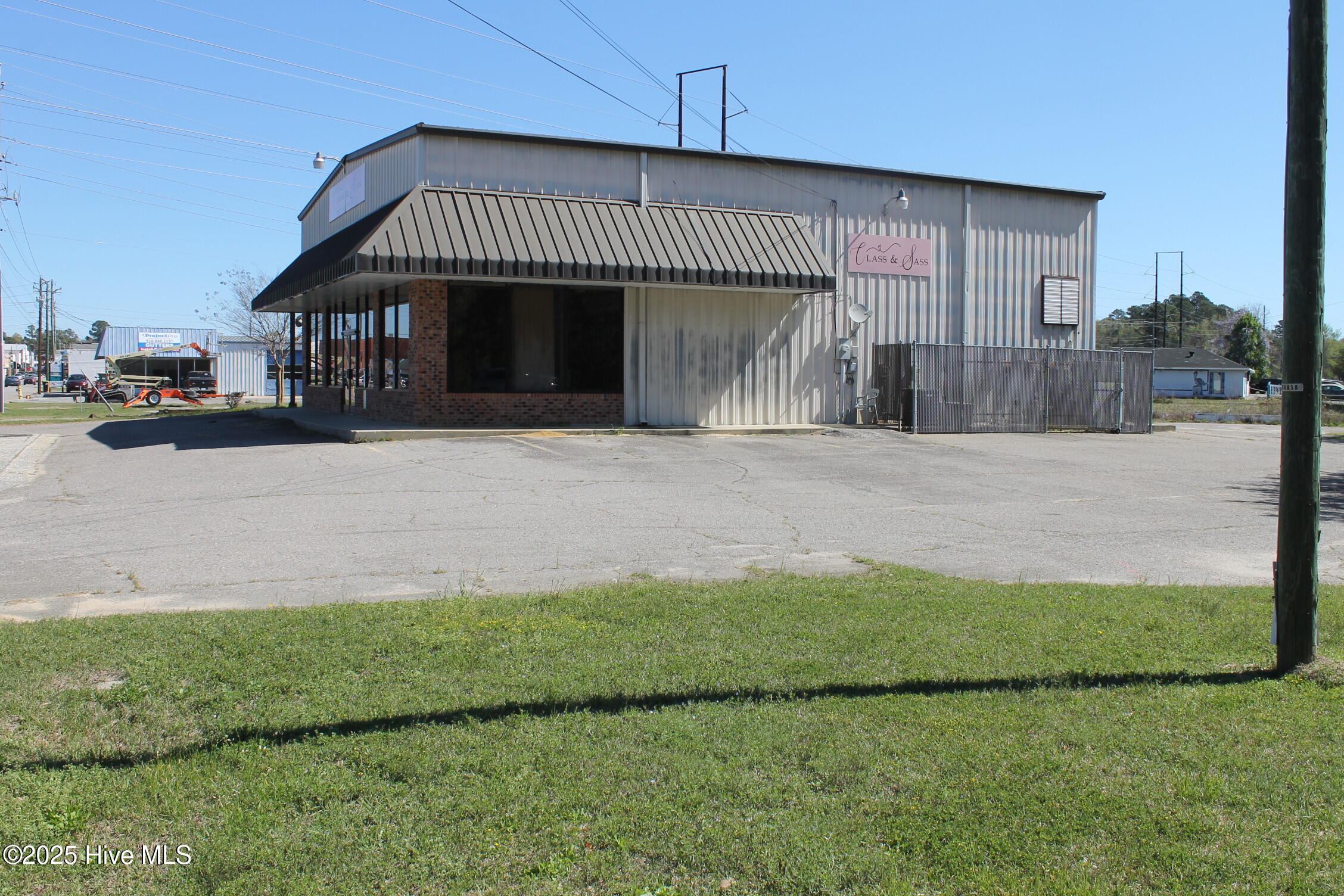 1041 S Madison Street Property Photo 3
