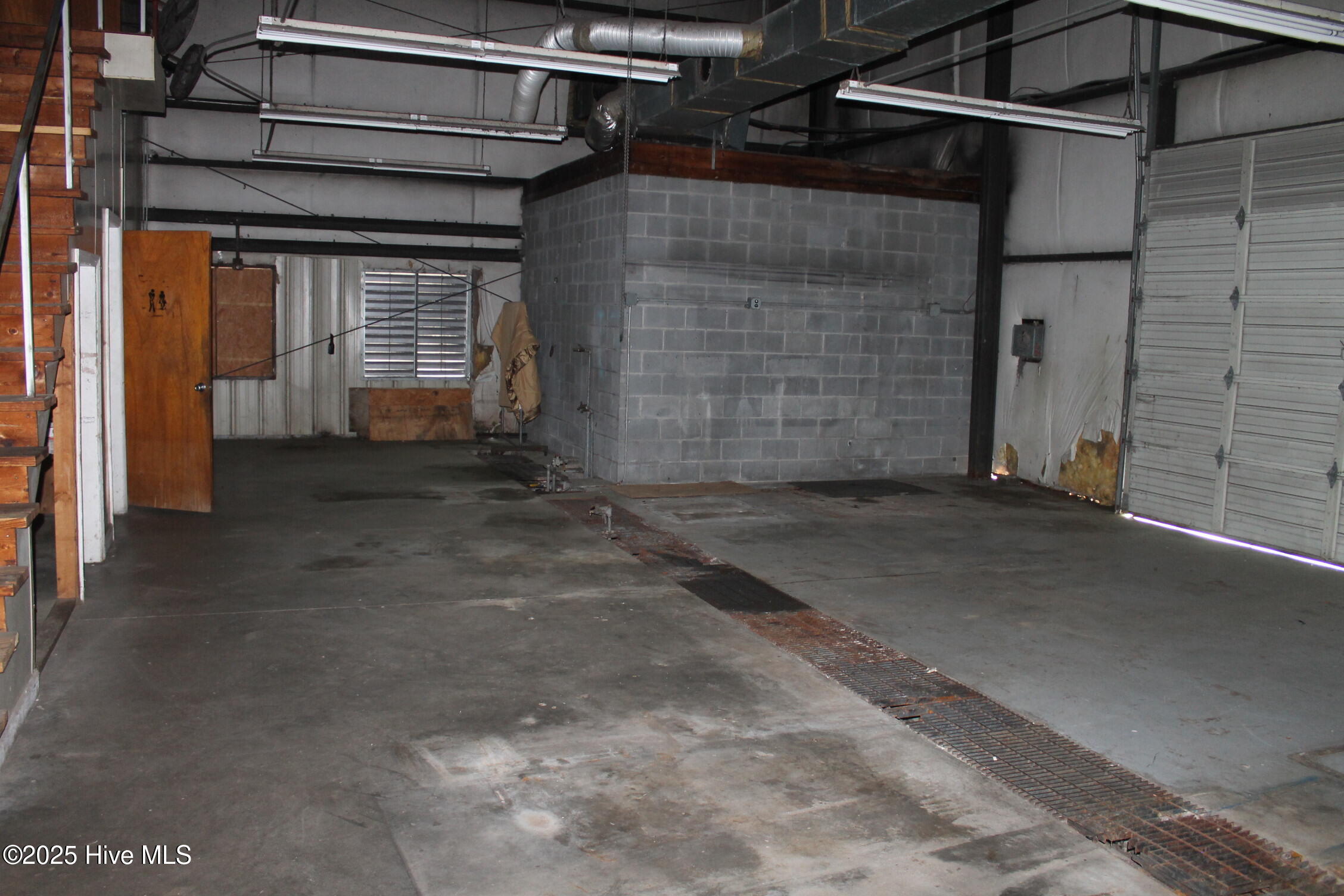 1041 S Madison Street Property Photo 21
