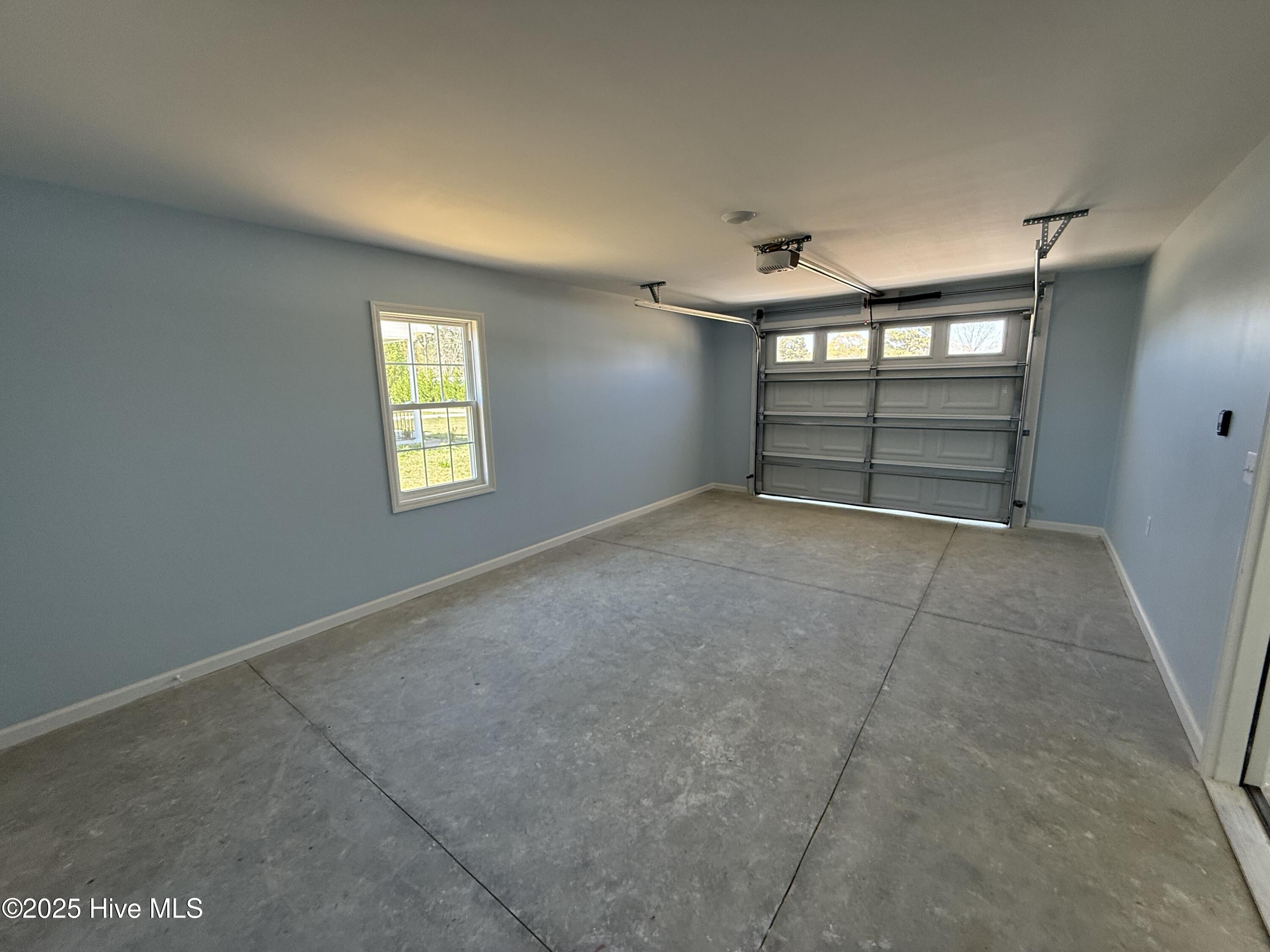 360 Oak Street Property Photo 21