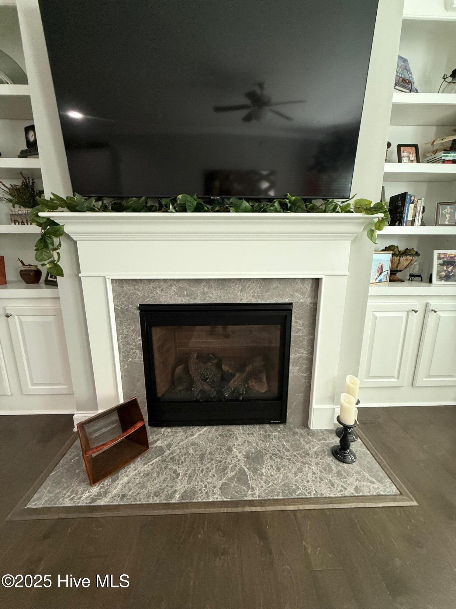 2901 Fernley Court . Property Photo 6