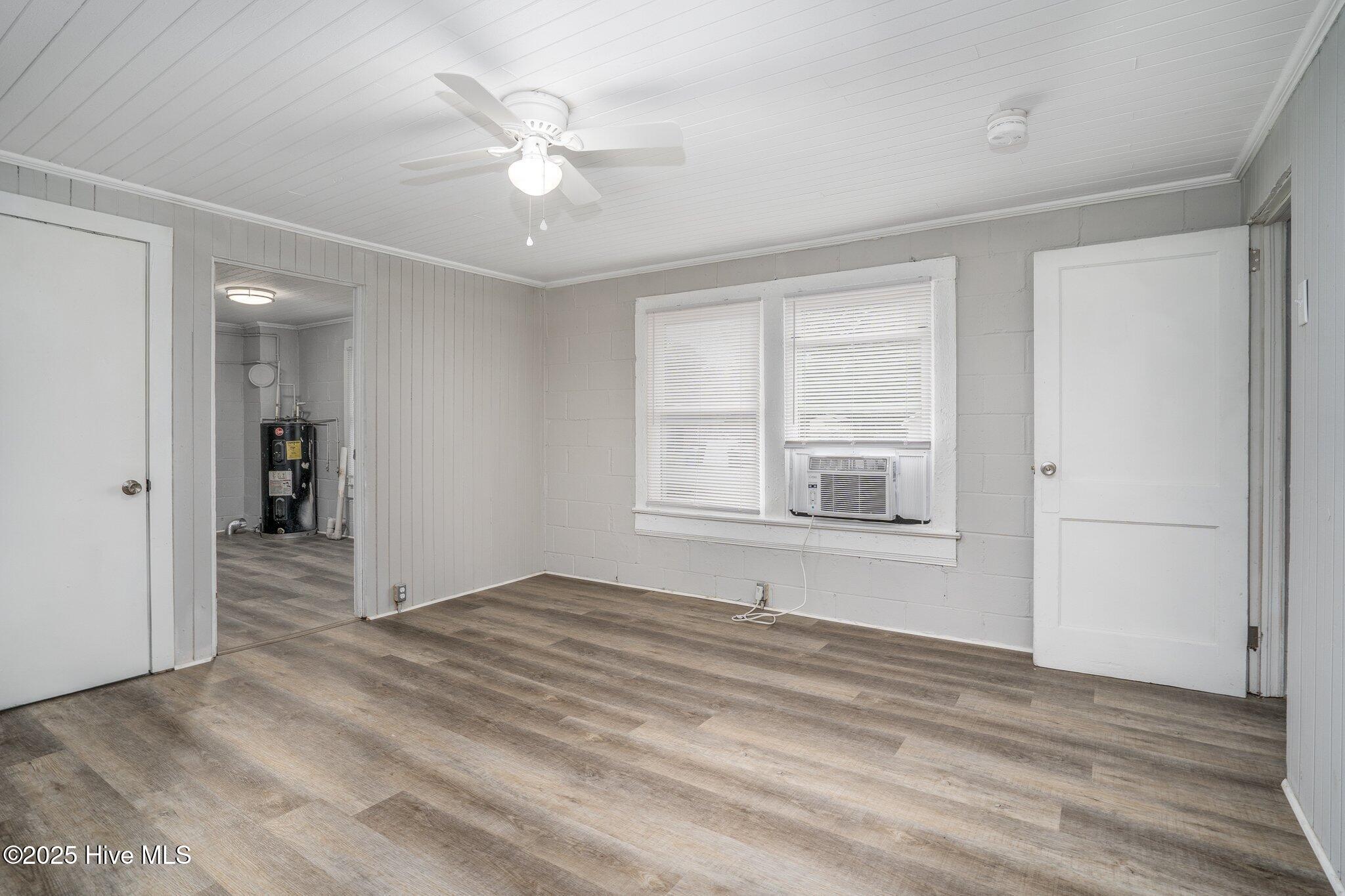 1502 Coleman Street Property Photo 7