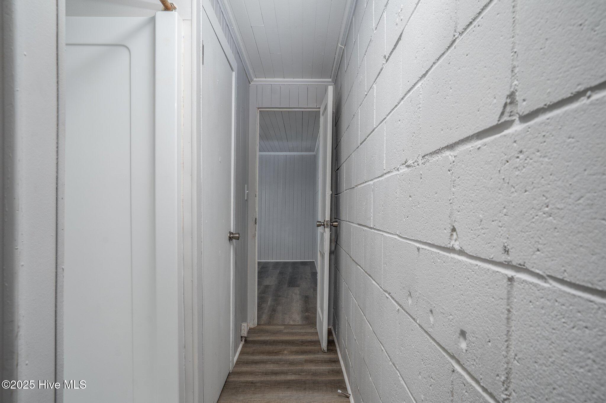 1502 Coleman Street Property Photo 14