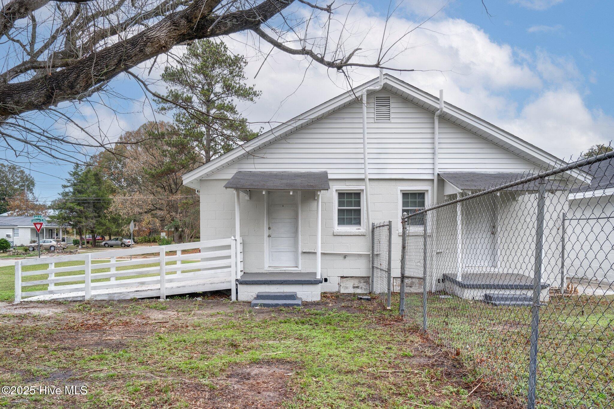 1502 Coleman Street Property Photo 15