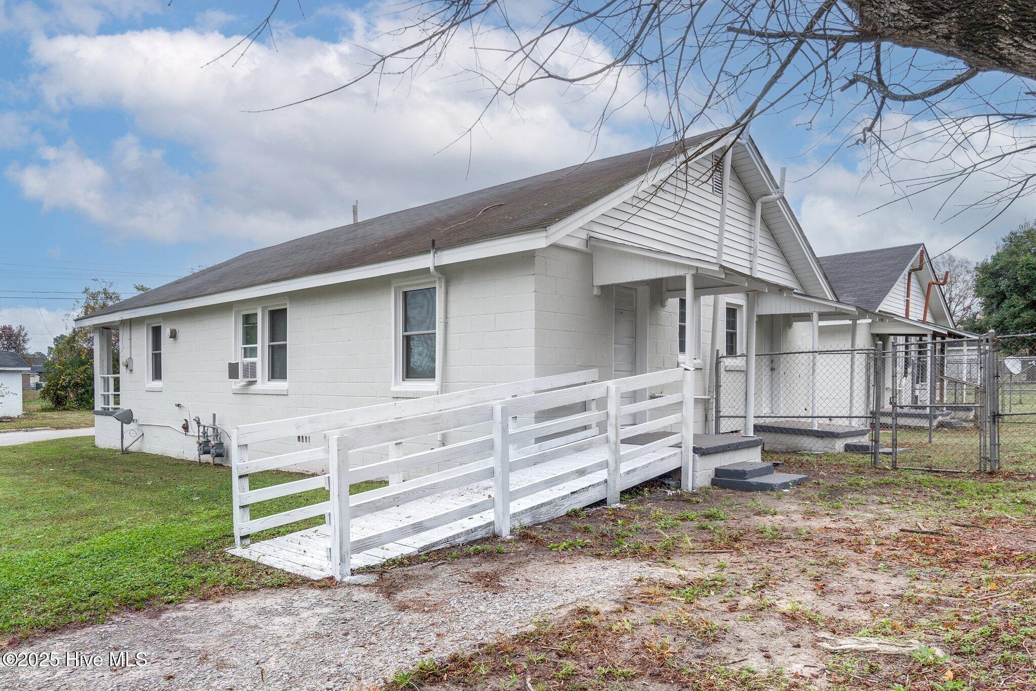 1502 Coleman Street Property Photo 16