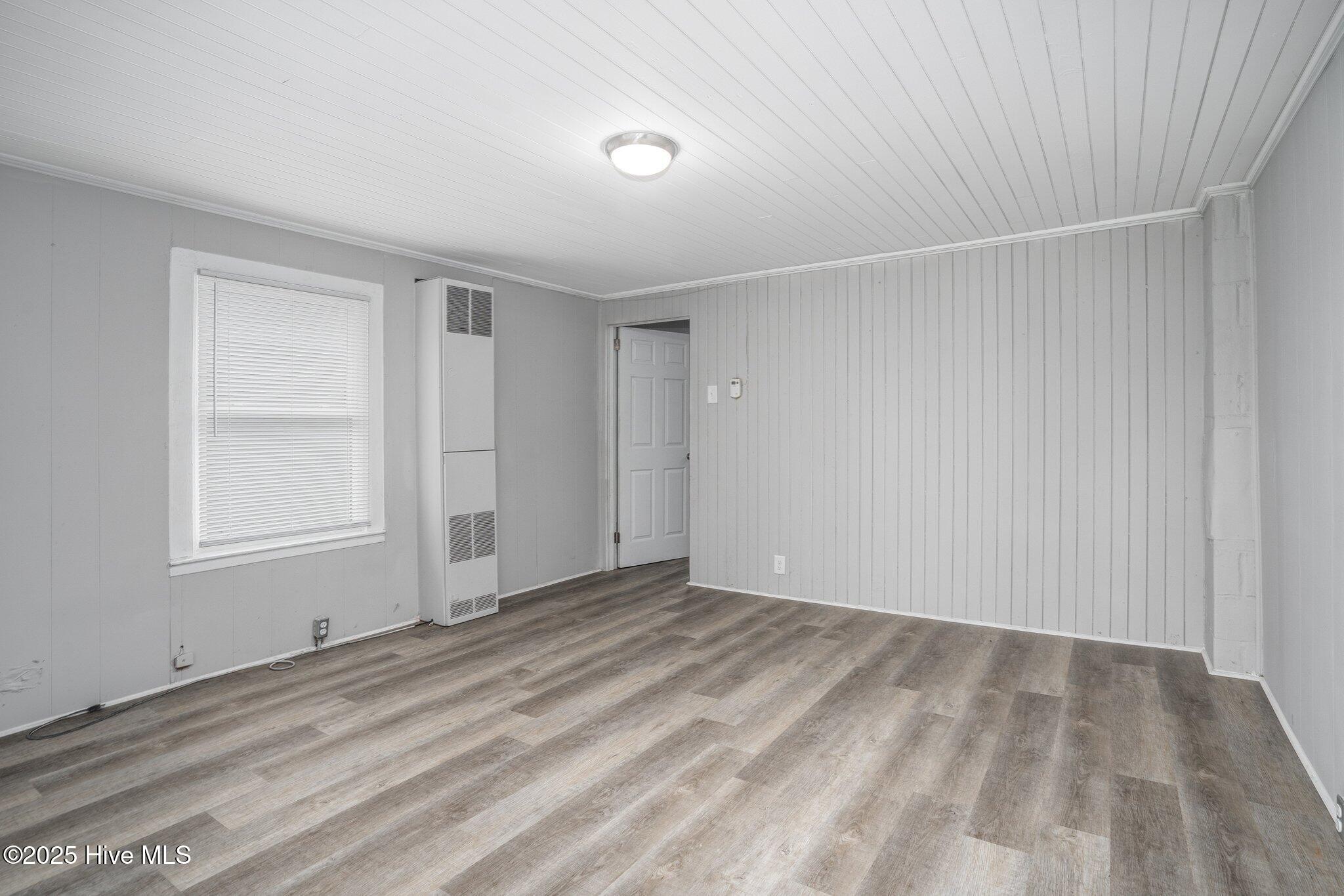 1502 Coleman Street Property Photo 17