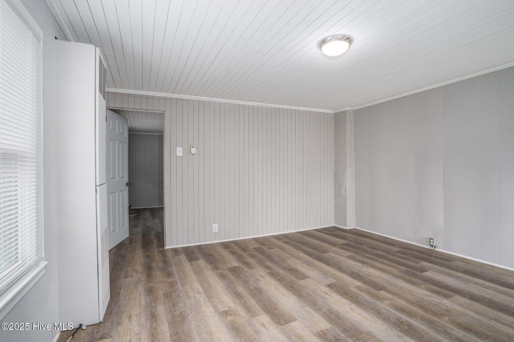 1502 Coleman Street Property Photo 18