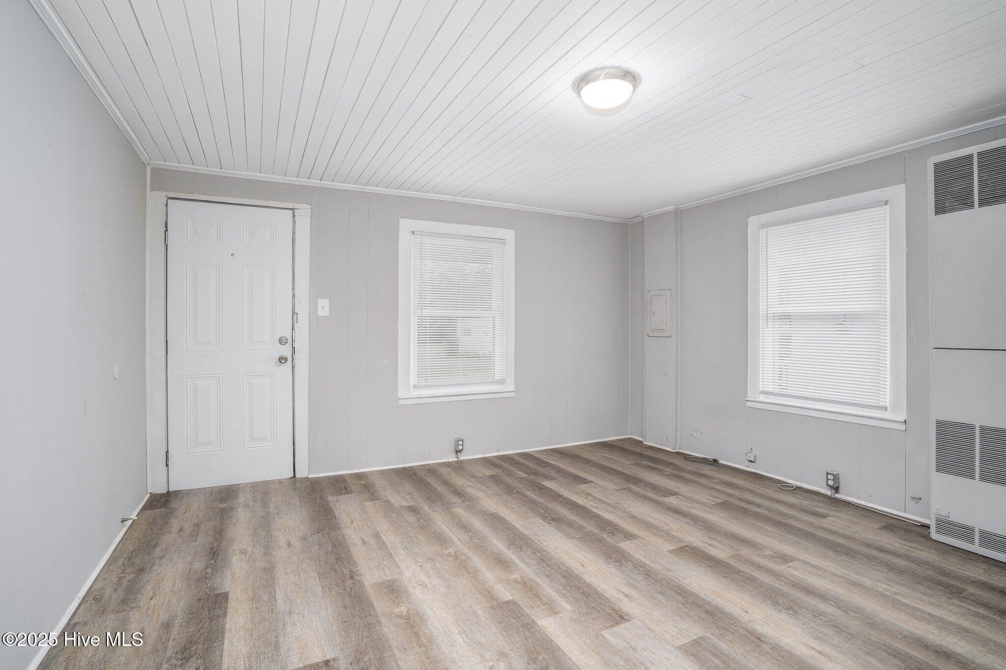 1502 Coleman Street Property Photo 19