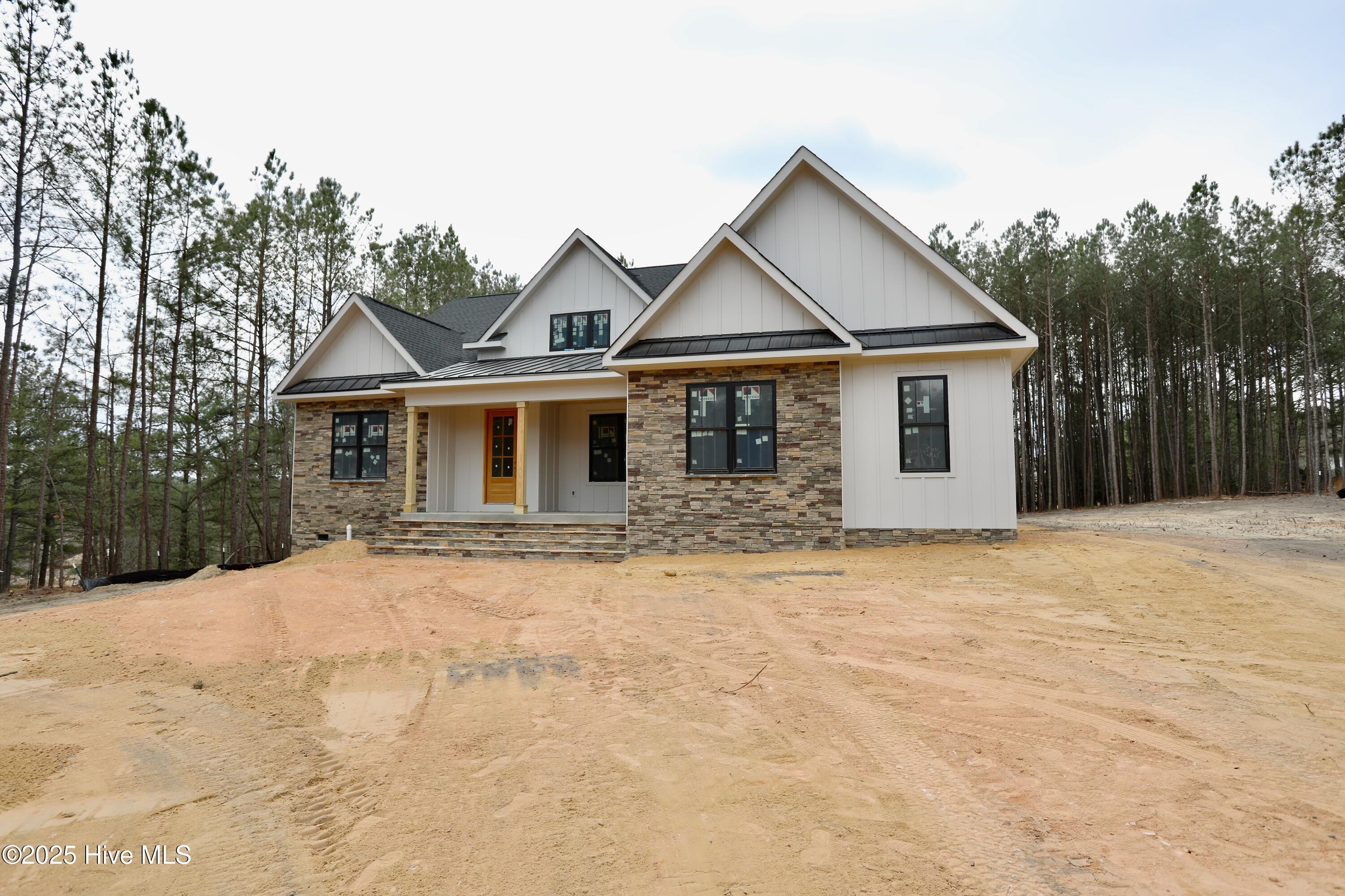 130 Gails Road Property Photo