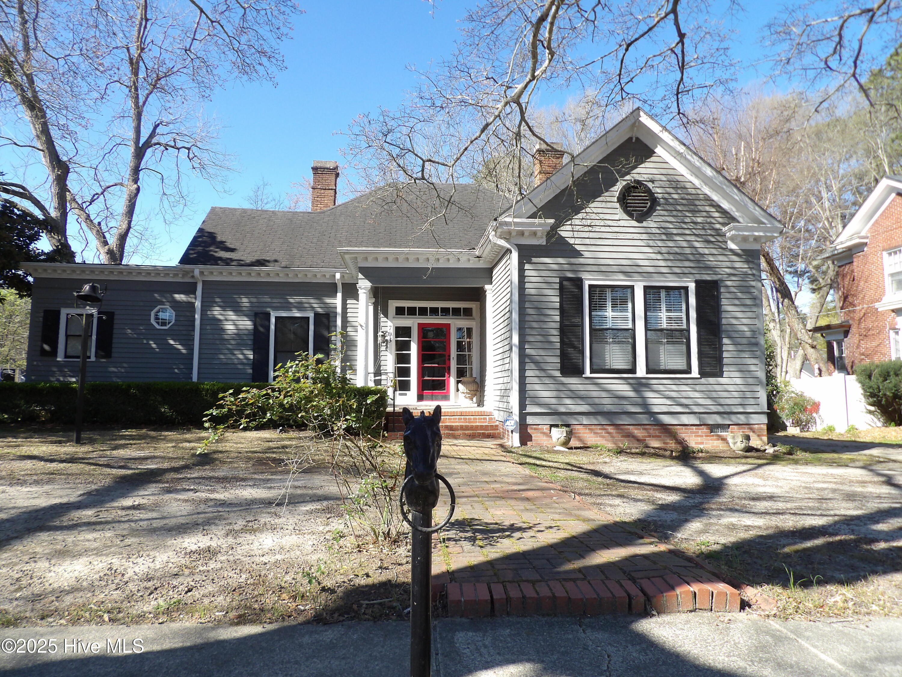 703 Broad Street Property Photo