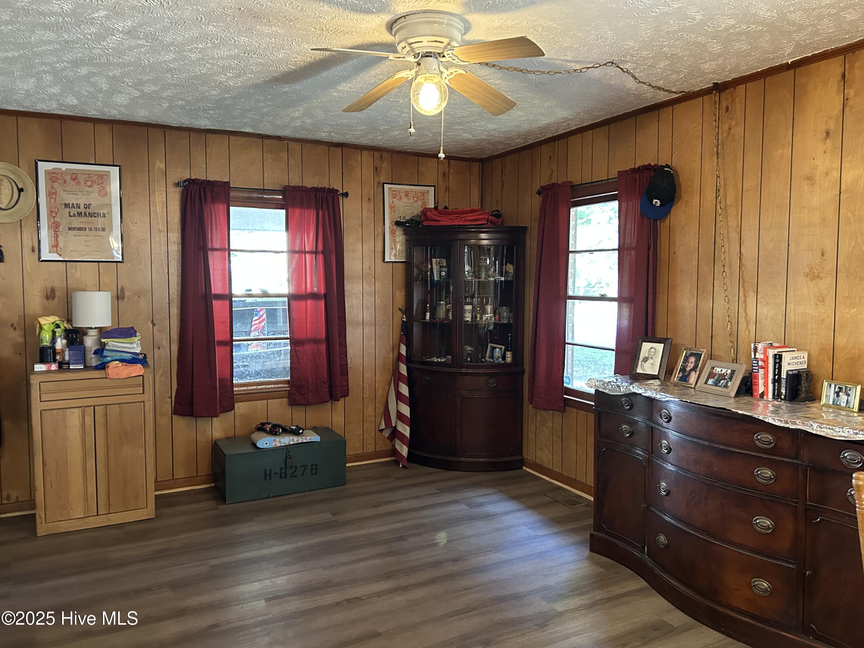 201 2nd Street Property Photo 4