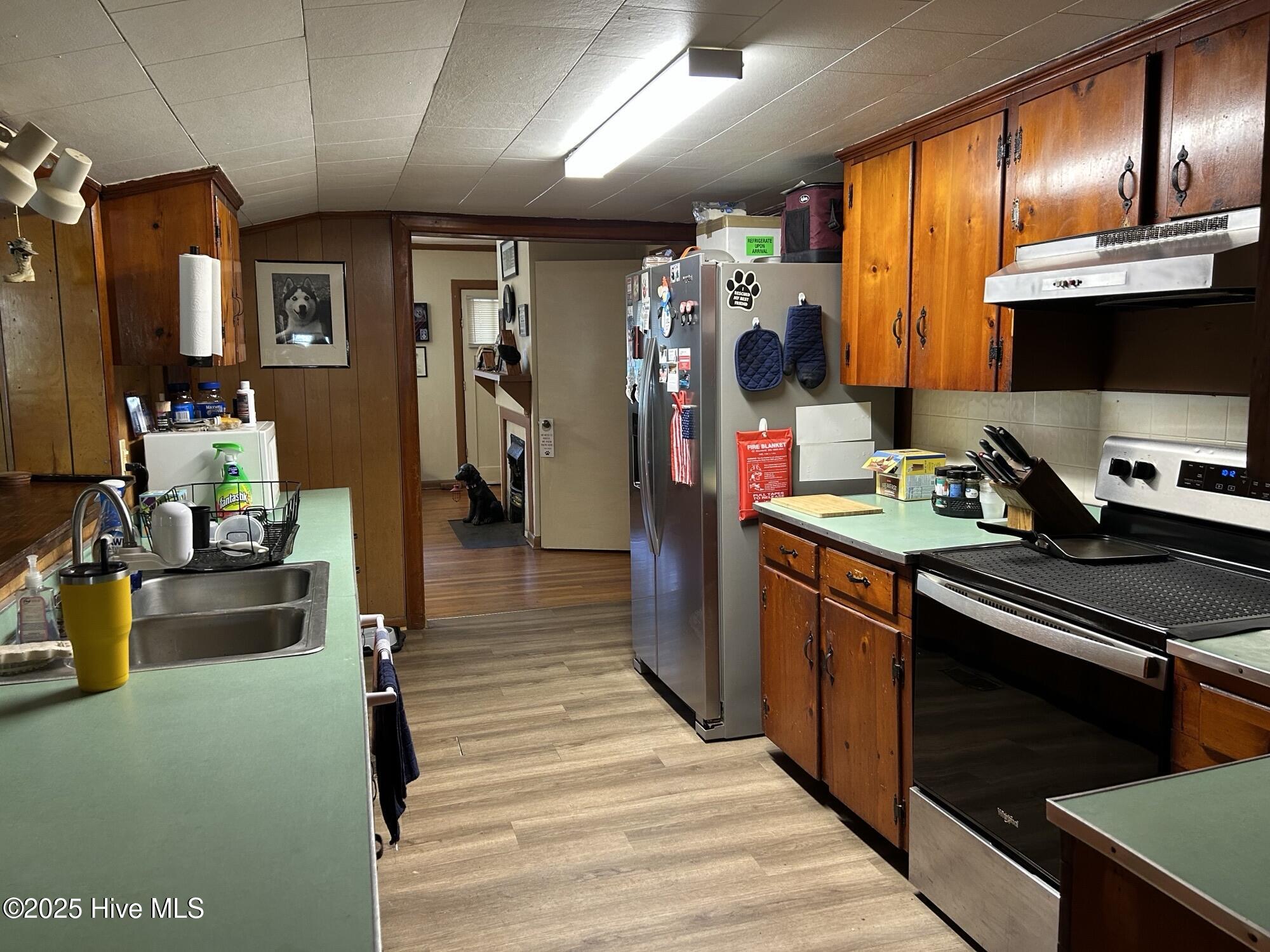 201 2nd Street Property Photo 5