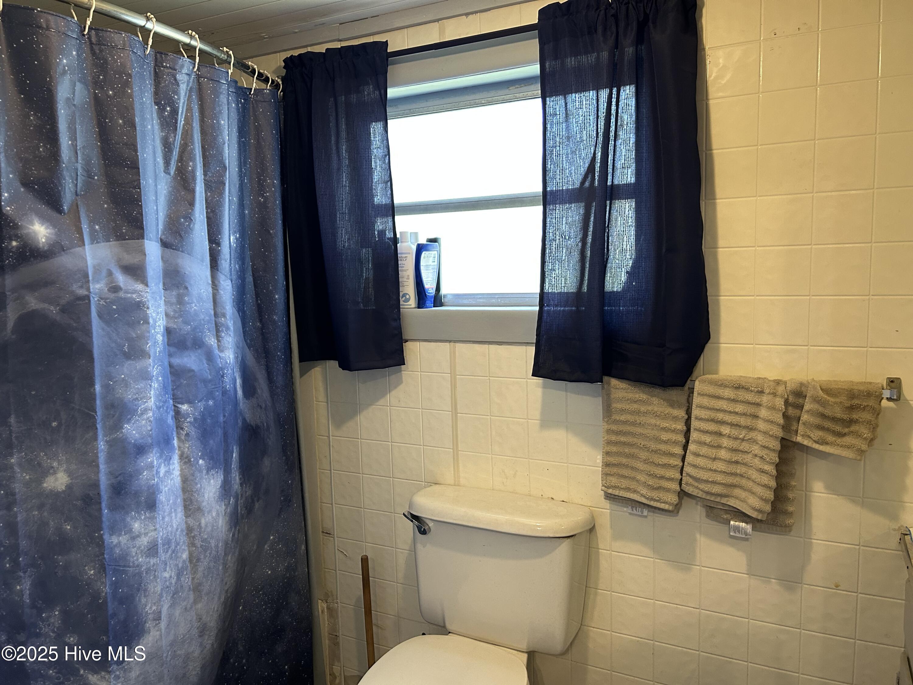 201 2nd Street Property Photo 8