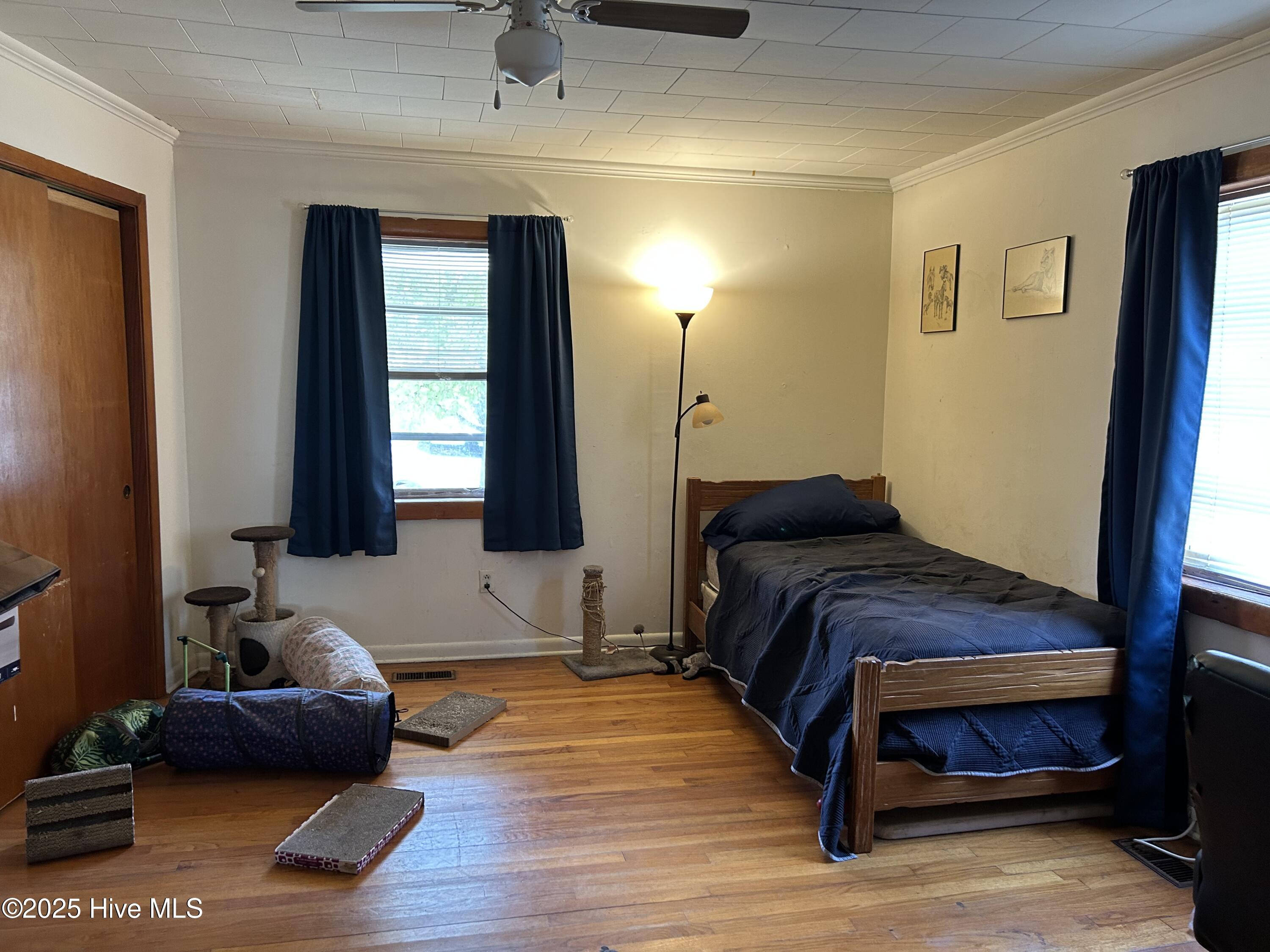 201 2nd Street Property Photo 10