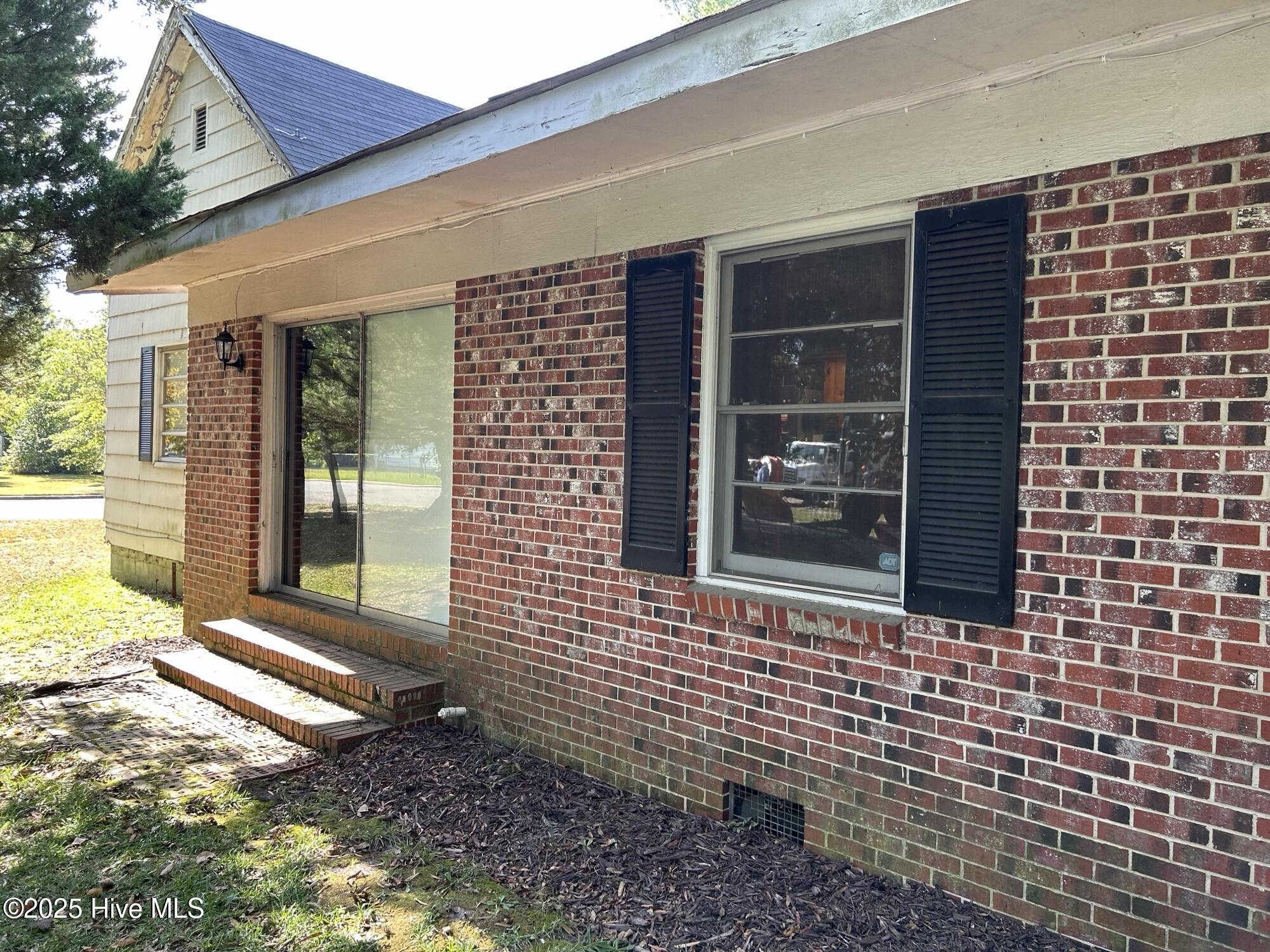 201 2nd Street Property Photo 13