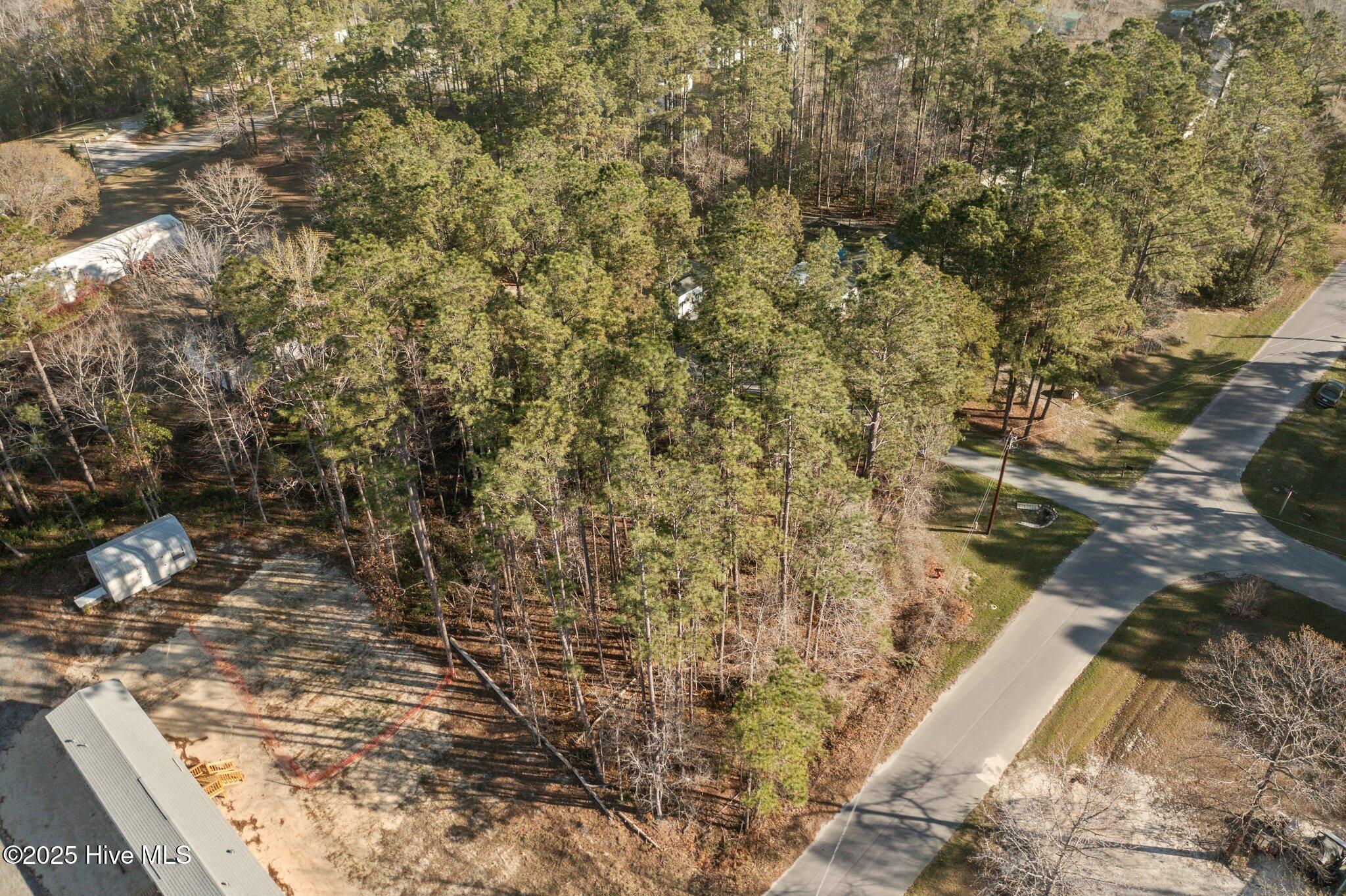 400 Stoneybrook Drive Property Photo 8