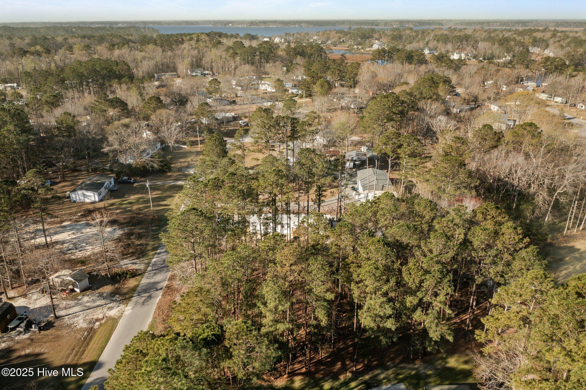 400 Stoneybrook Drive Property Photo 12