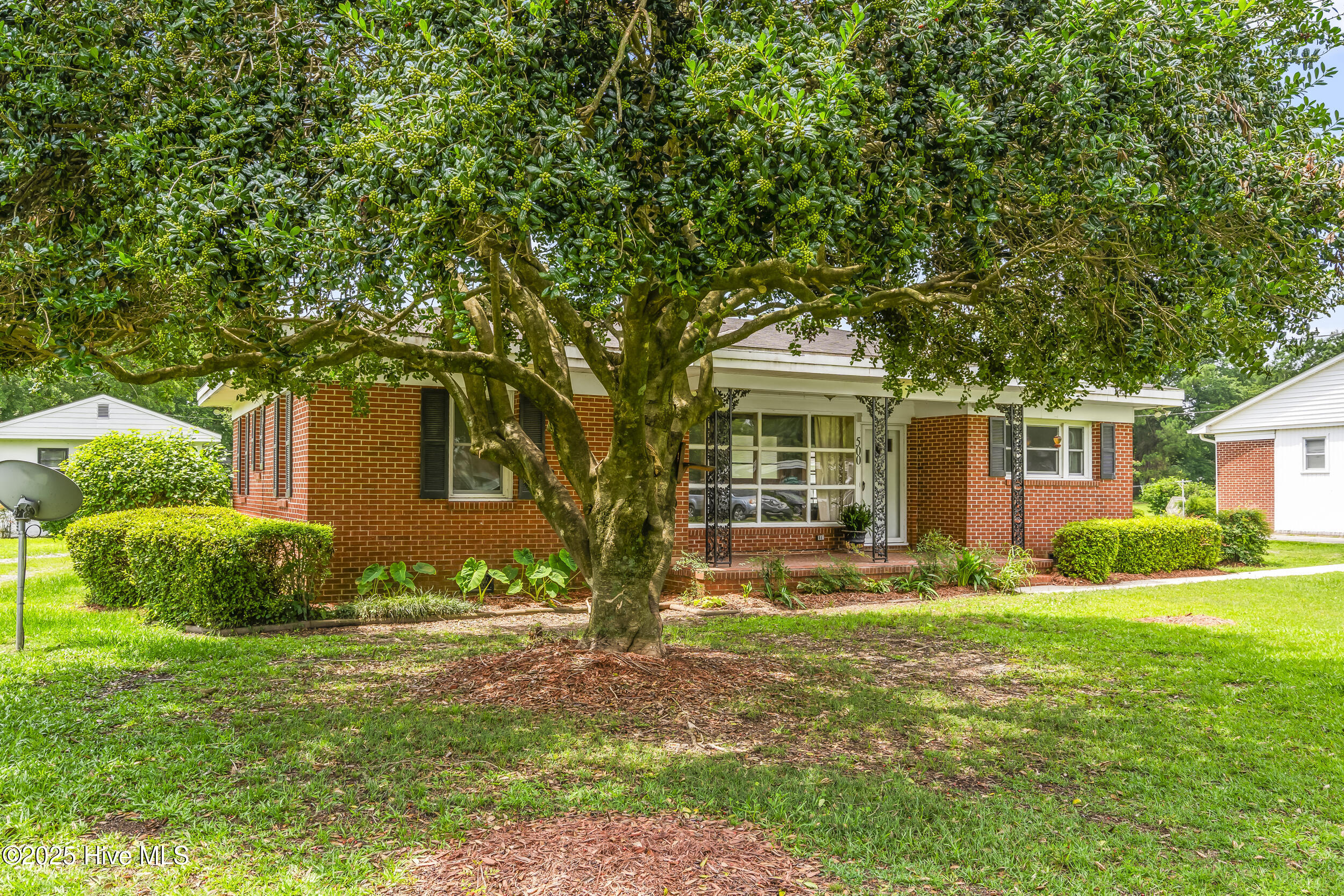 500 Rowan Road Property Photo 1