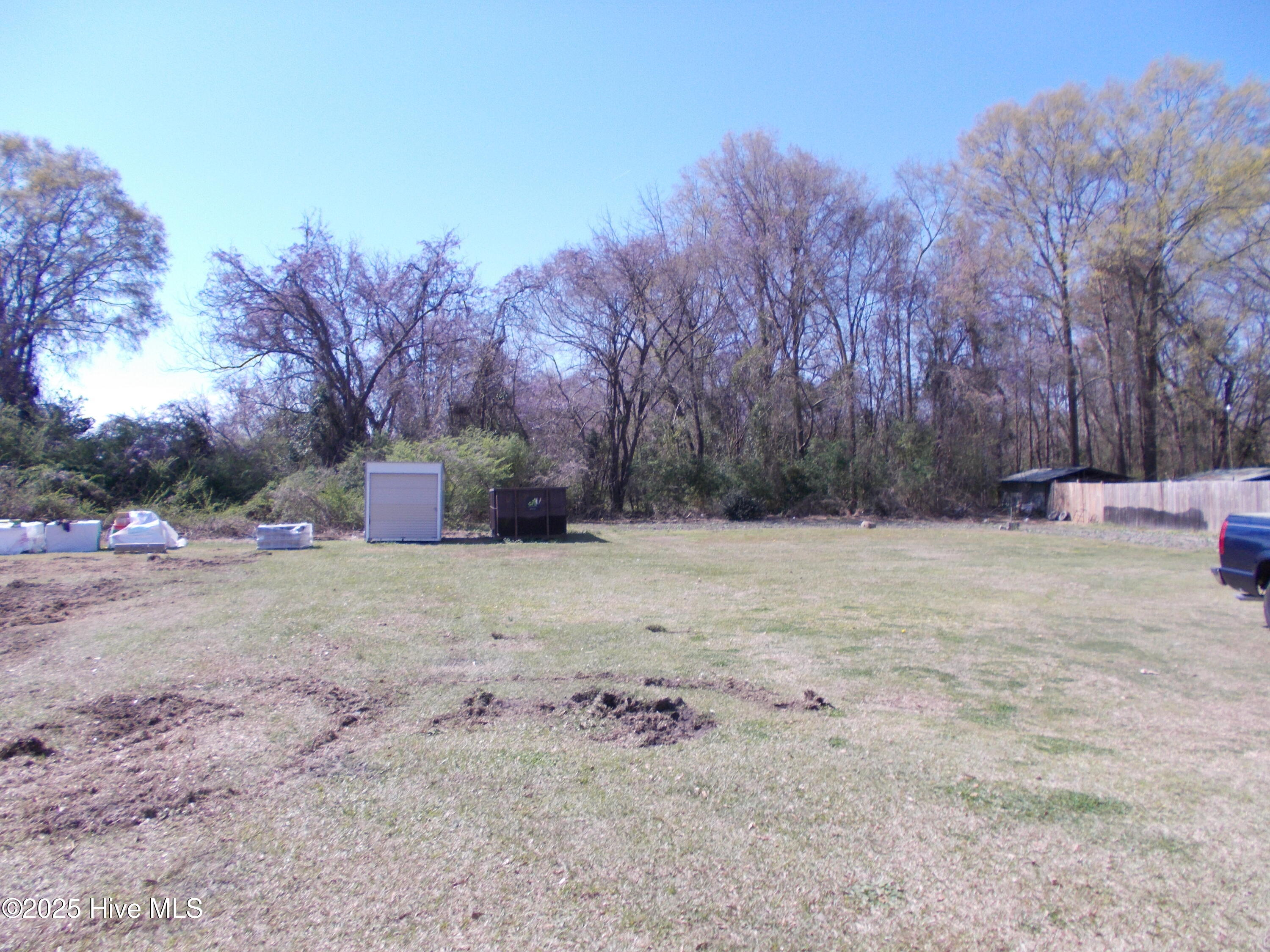 214 E Railroad Street Property Photo