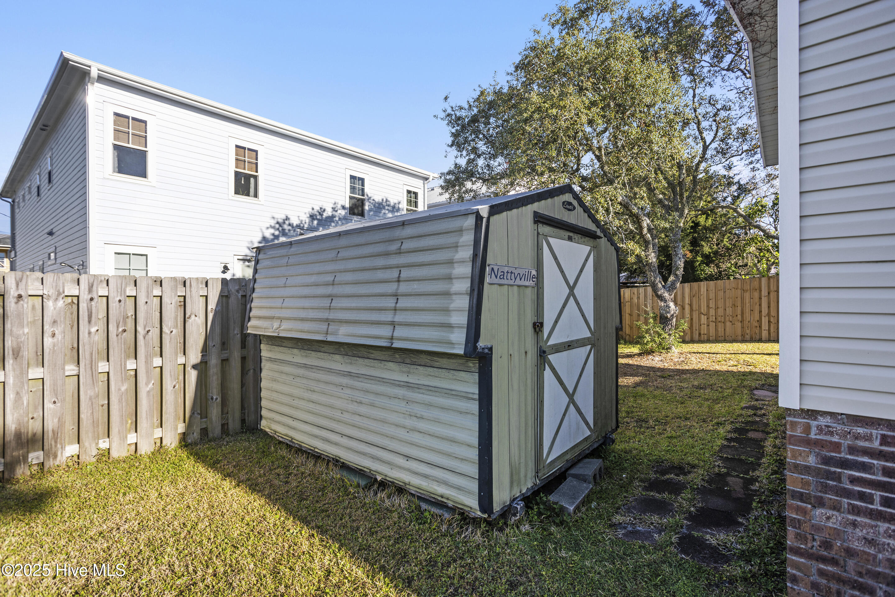 1516 Mackerel Lane Property Photo 2
