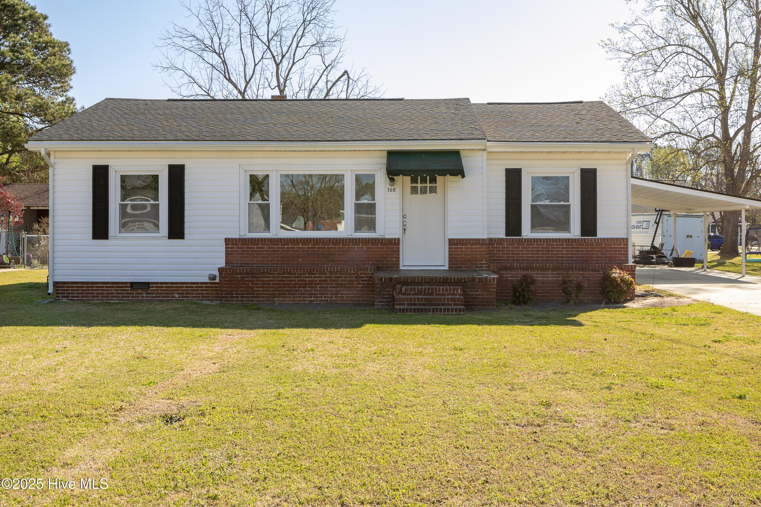 108 Carolina Avenue Property Photo