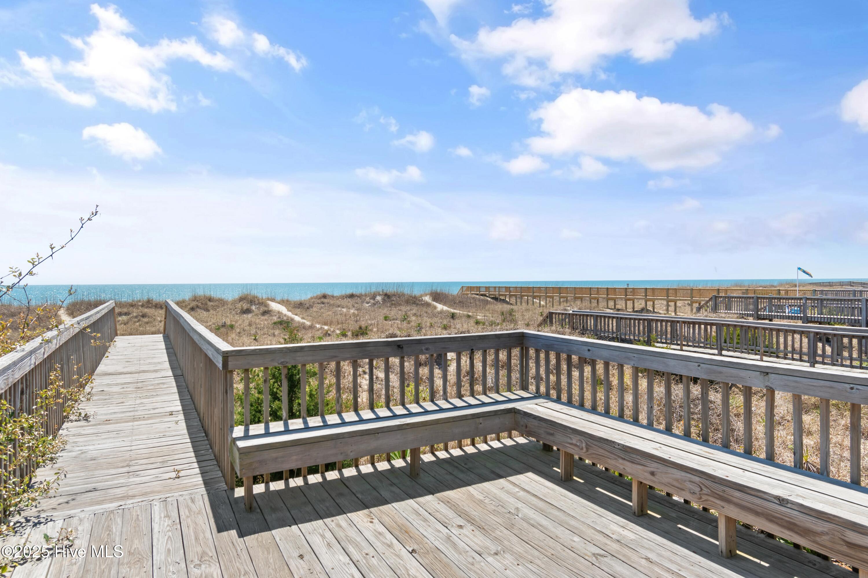 1097 Ocean Boulevard W Property Photo 6
