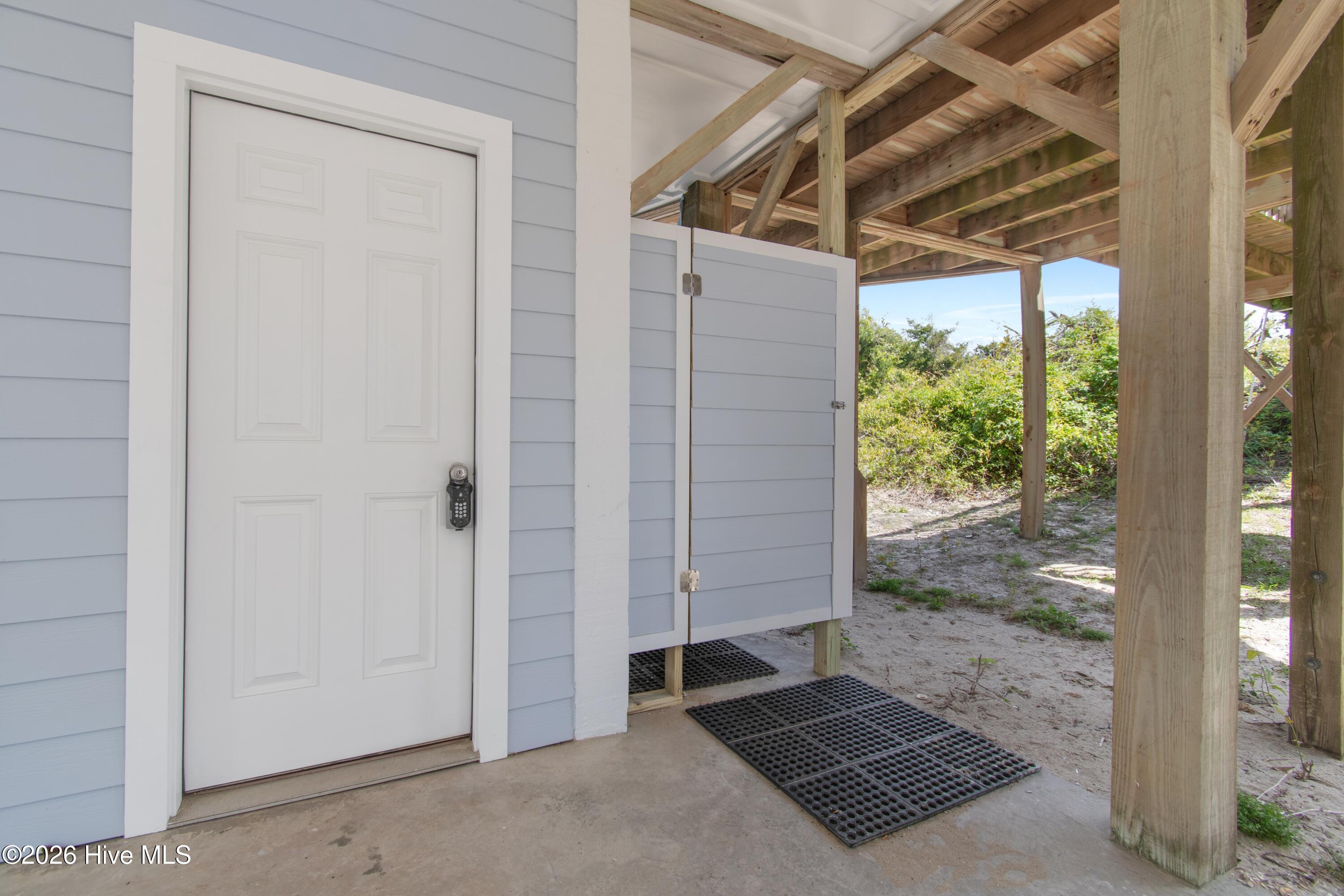 1097 Ocean Boulevard W Property Photo 7