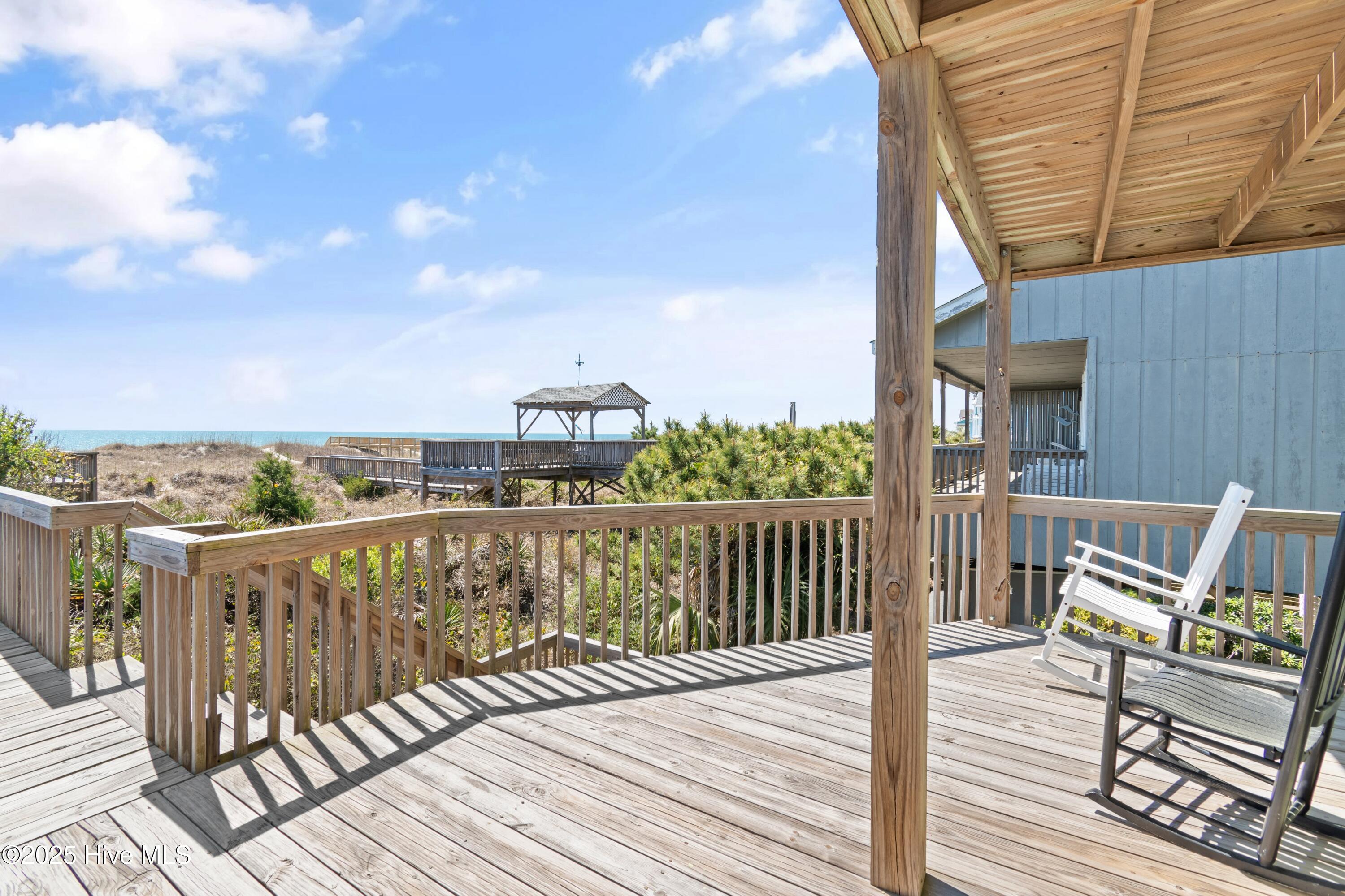 1097 Ocean Boulevard W Property Photo 14