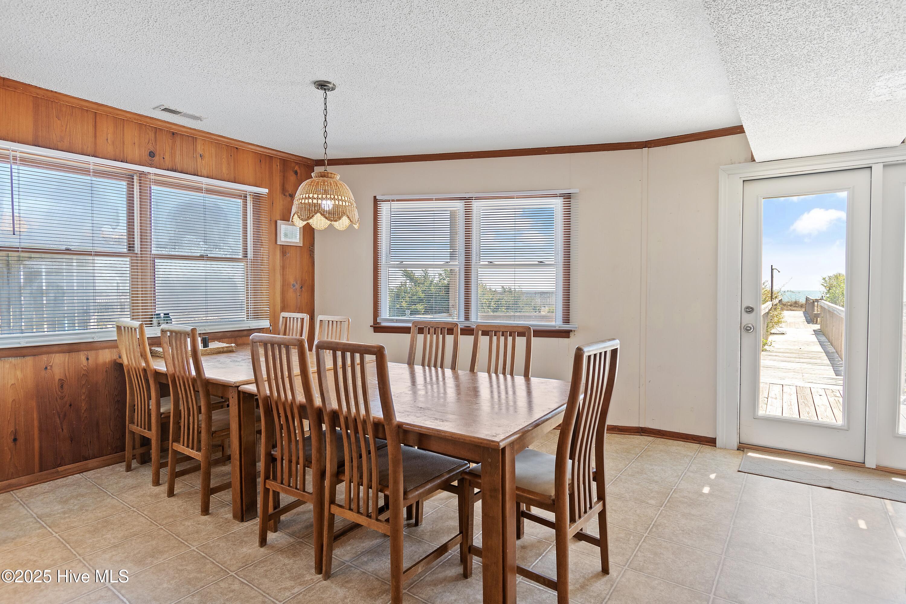 1097 Ocean Boulevard W Property Photo 16