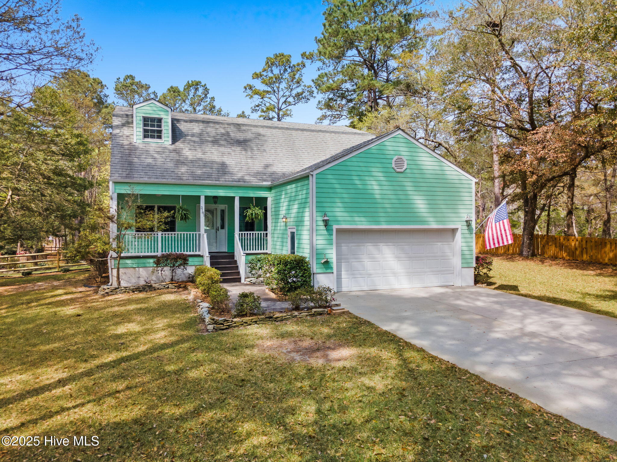 3181 Island Drive Property Photo 1