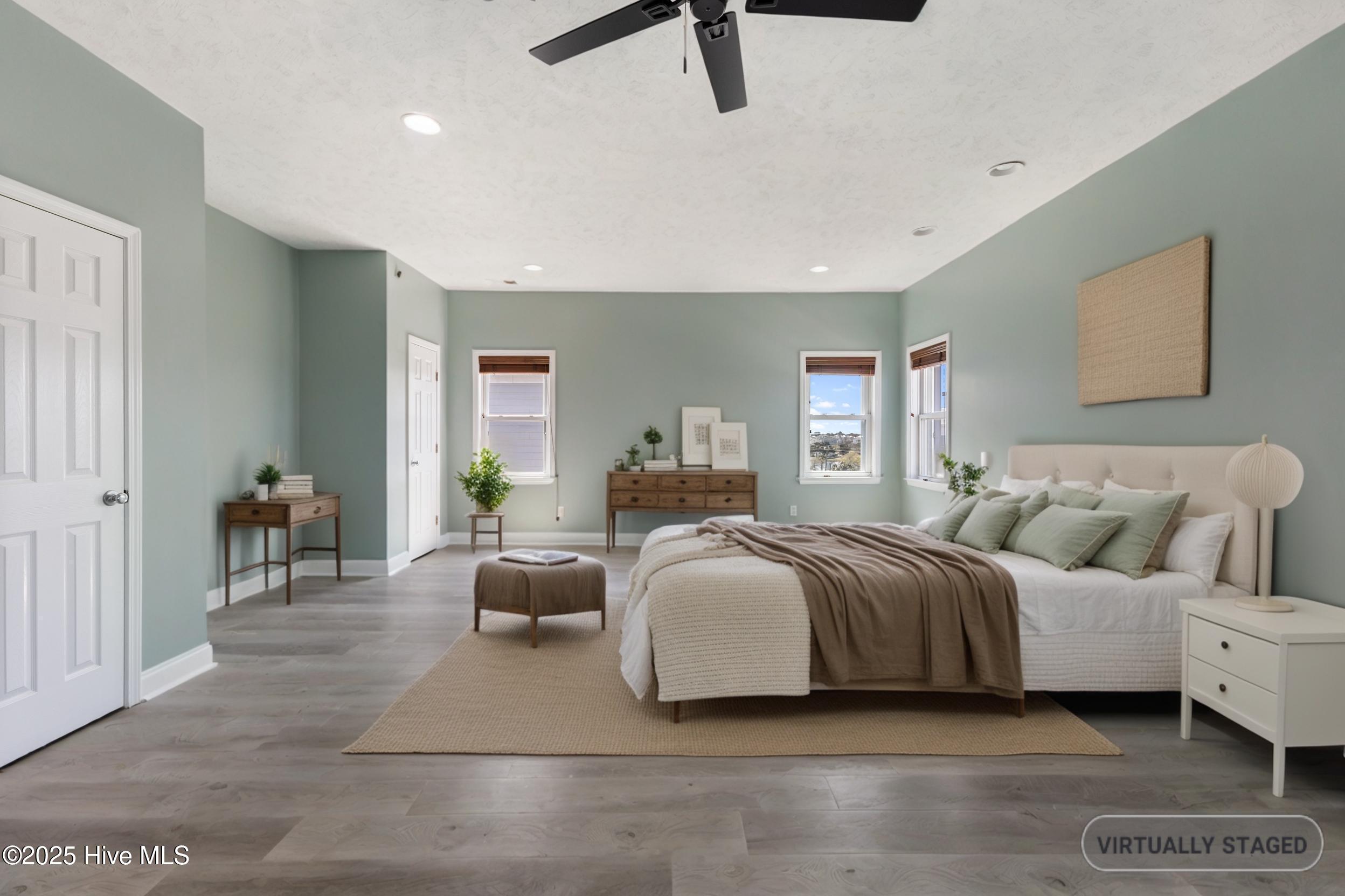 208 Carolina Beach Avenue #300 Property Photo 28