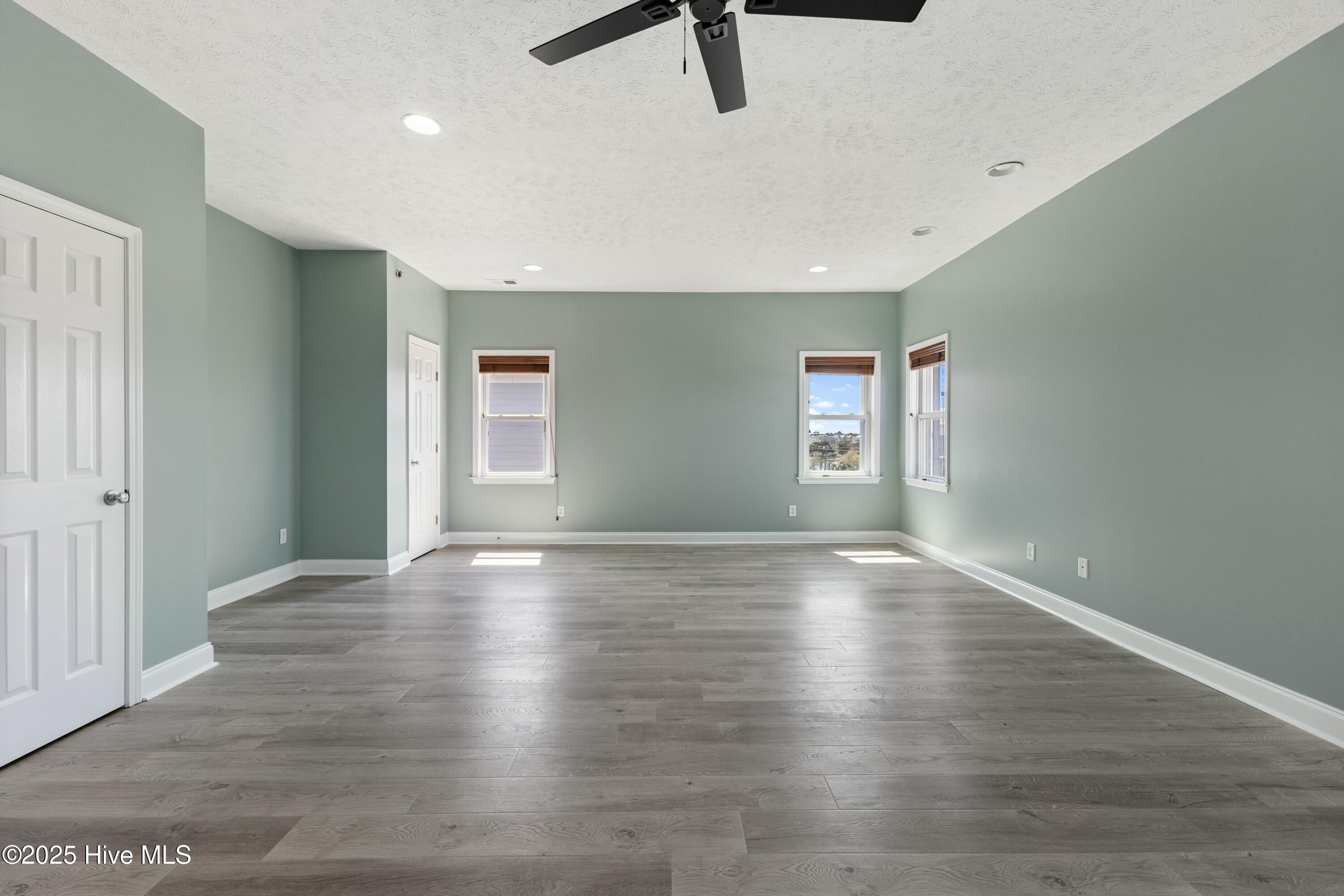 208 Carolina Beach Avenue #300 Property Photo 29