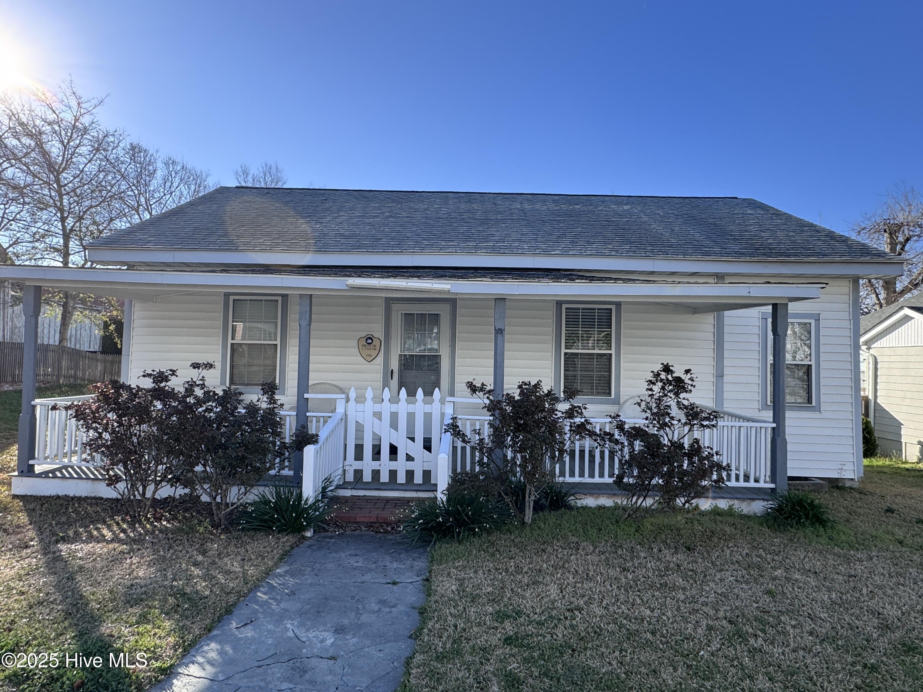 117 S Elm Street Property Photo