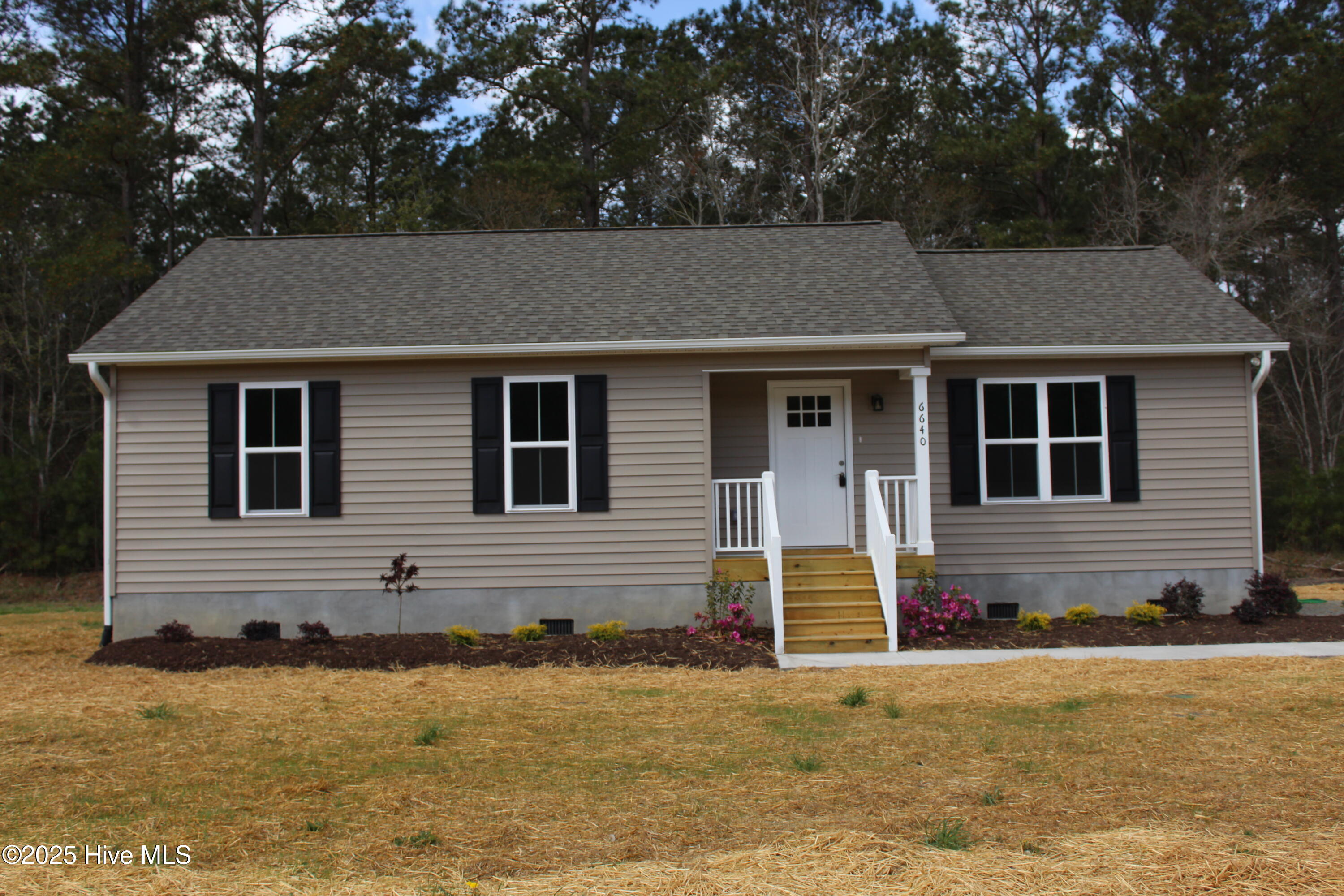 6640 Neuse Road Property Photo