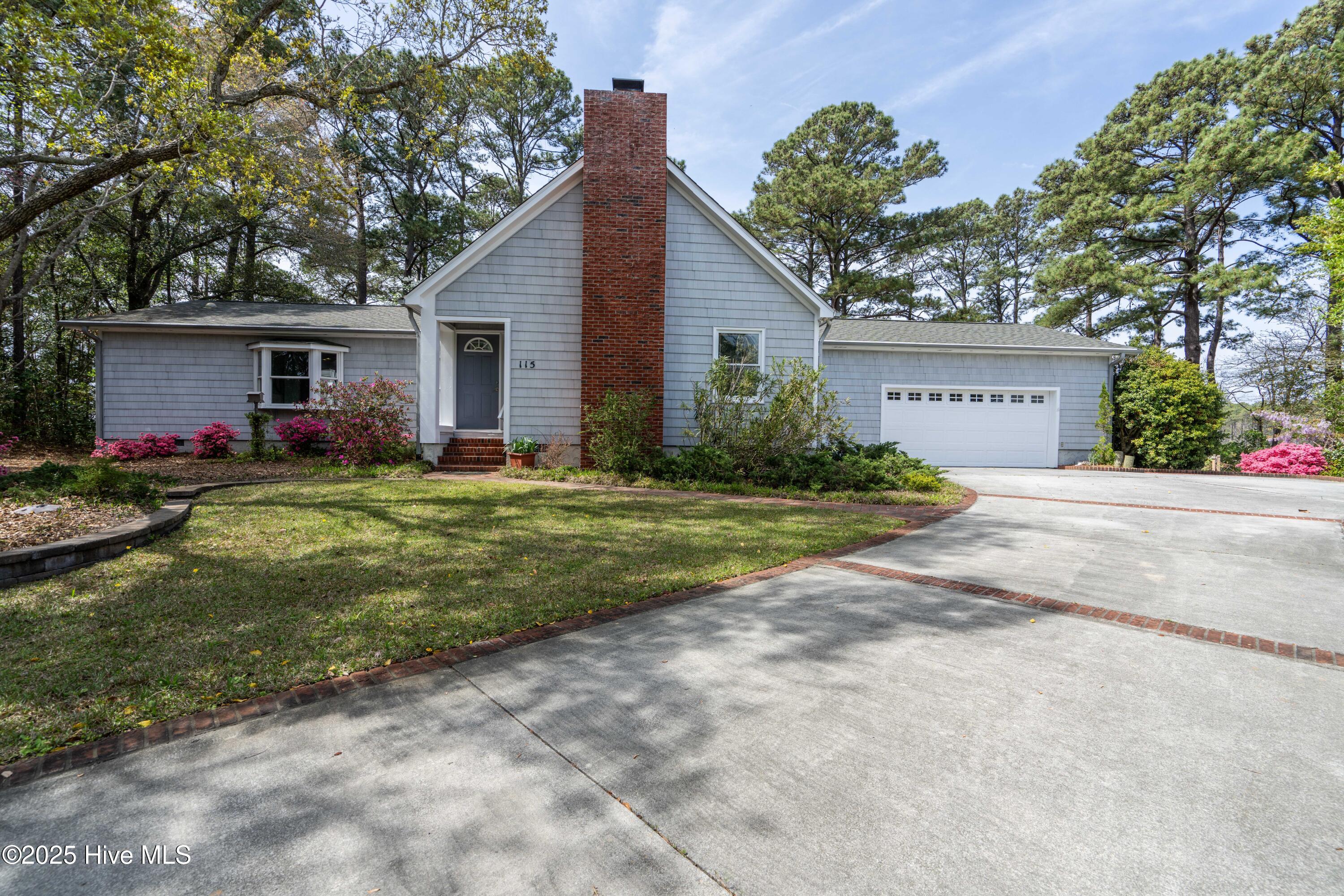 115 Apollo Drive Property Photo 1