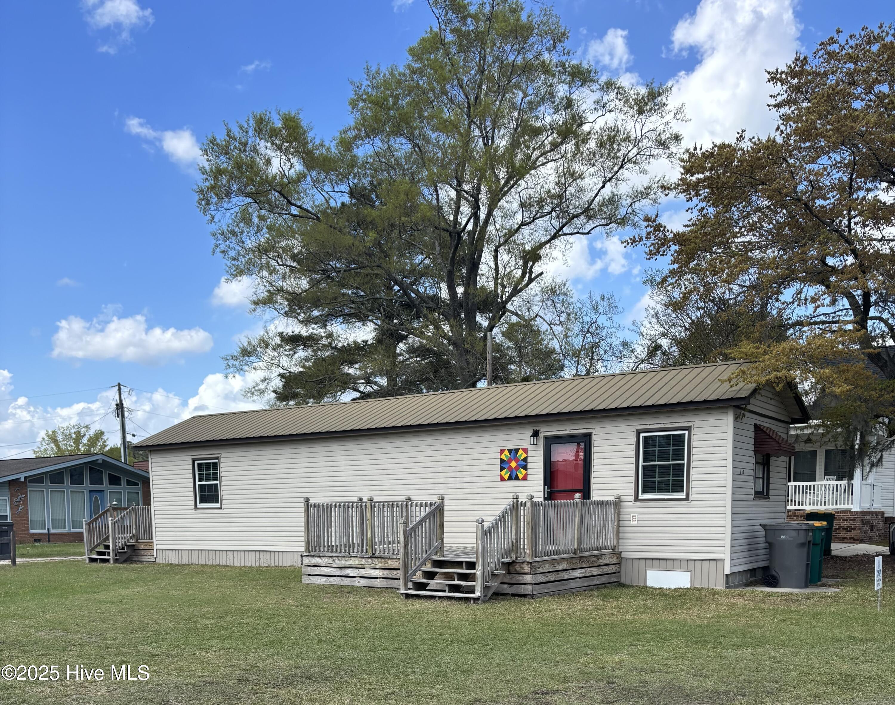 118 Lee Street Property Photo