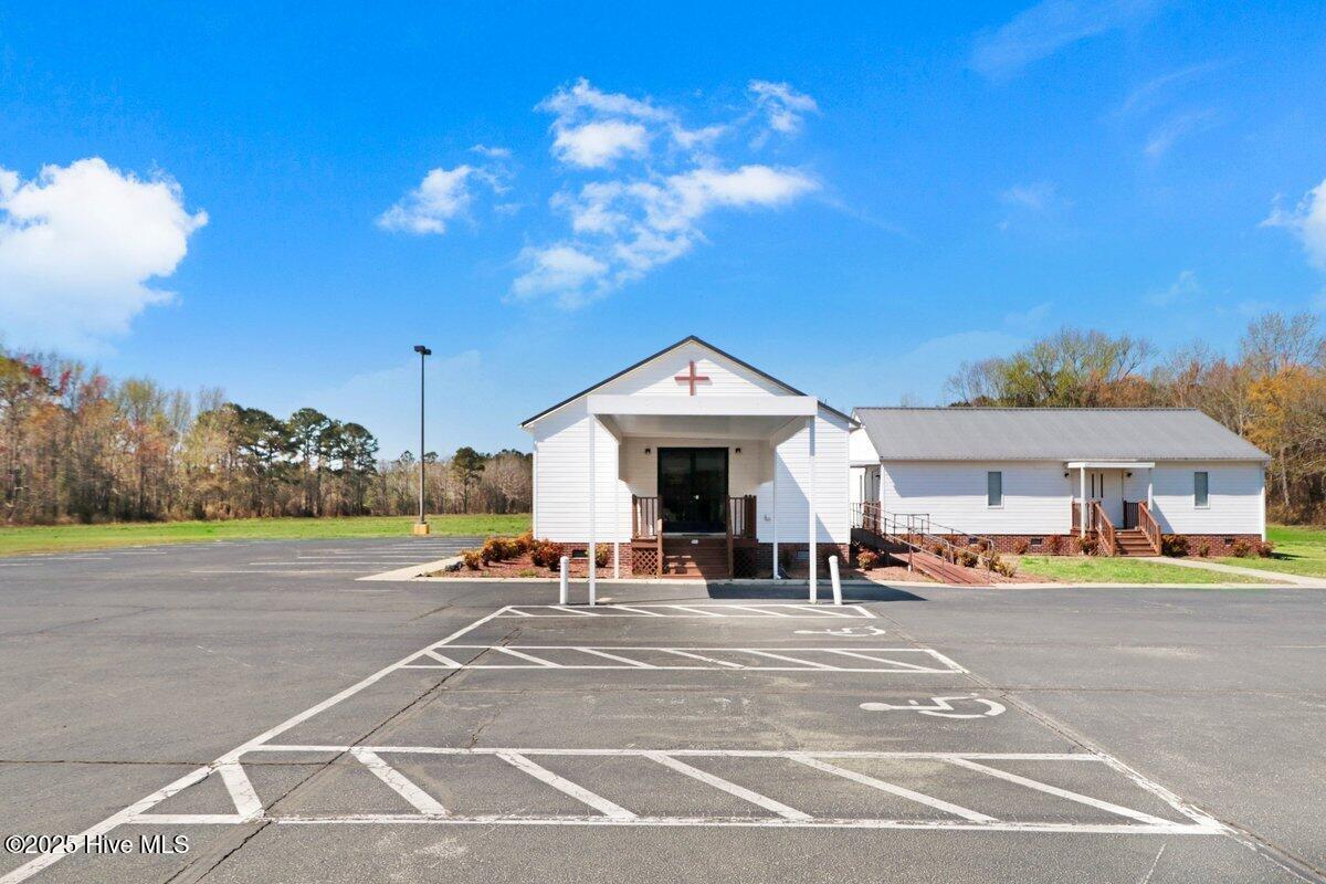 3806 Us-258 Property Photo 2