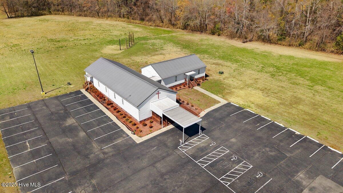 3806 Us-258 Property Photo 4