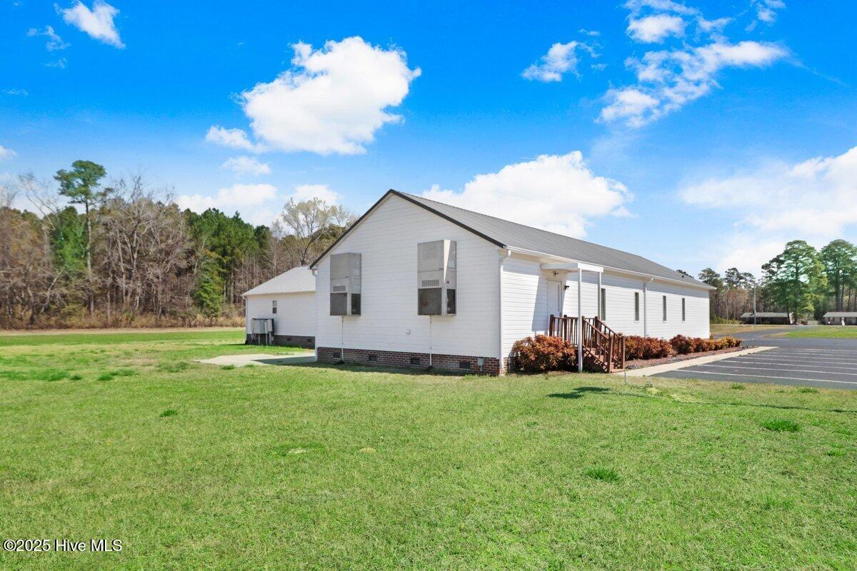 3806 Us-258 Property Photo 8