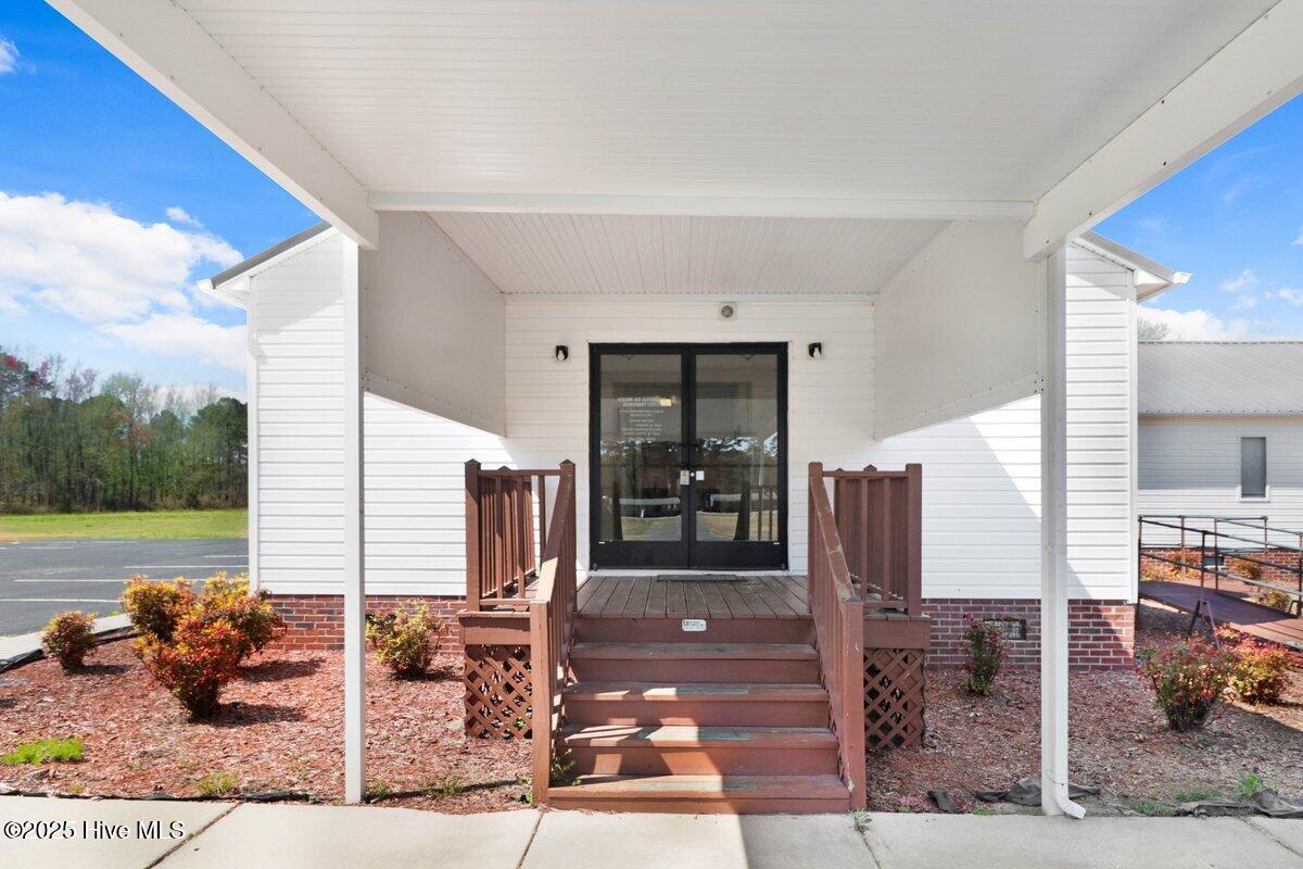 3806 Us-258 Property Photo 10