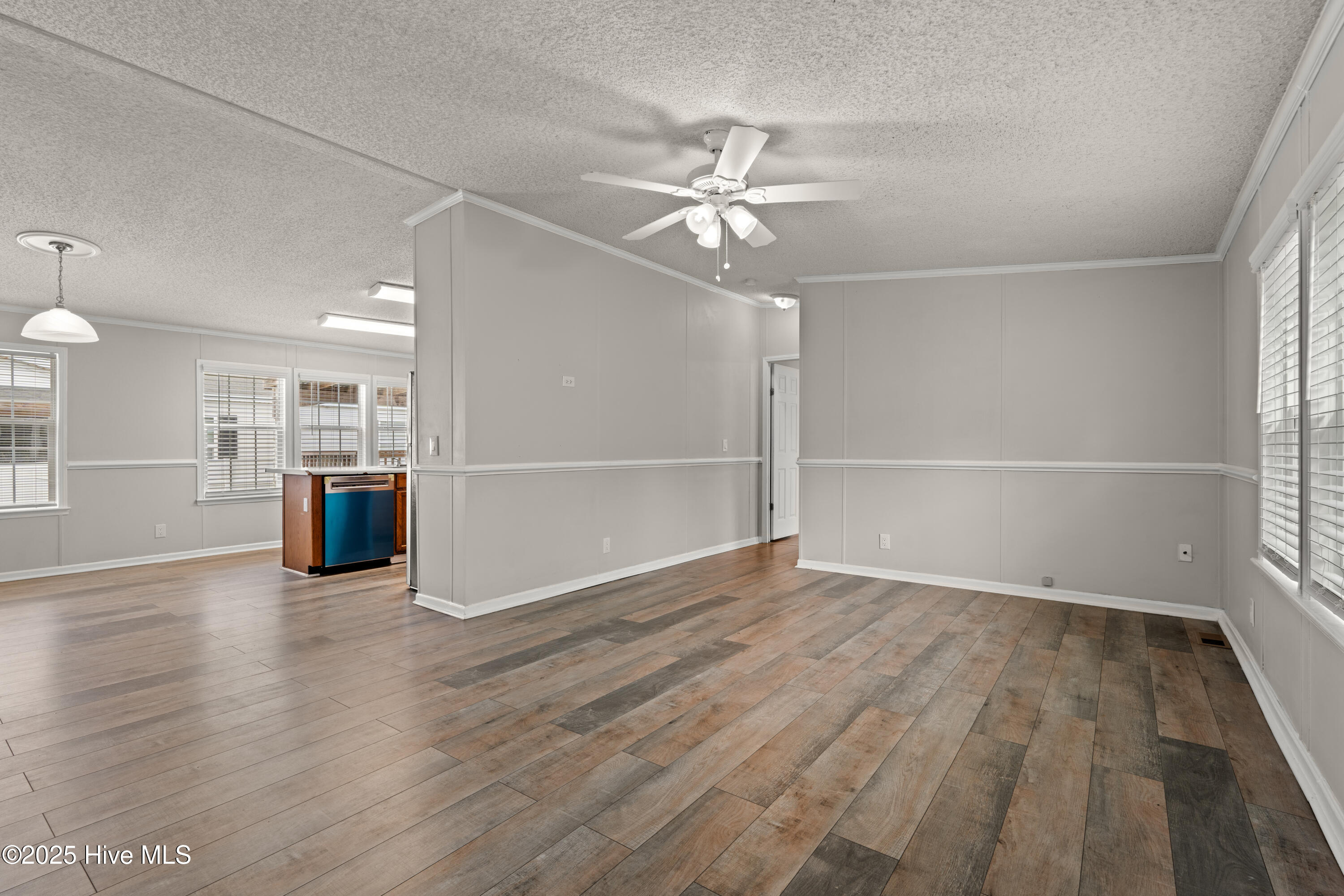 199 Saint Christopher Circle Property Photo 4