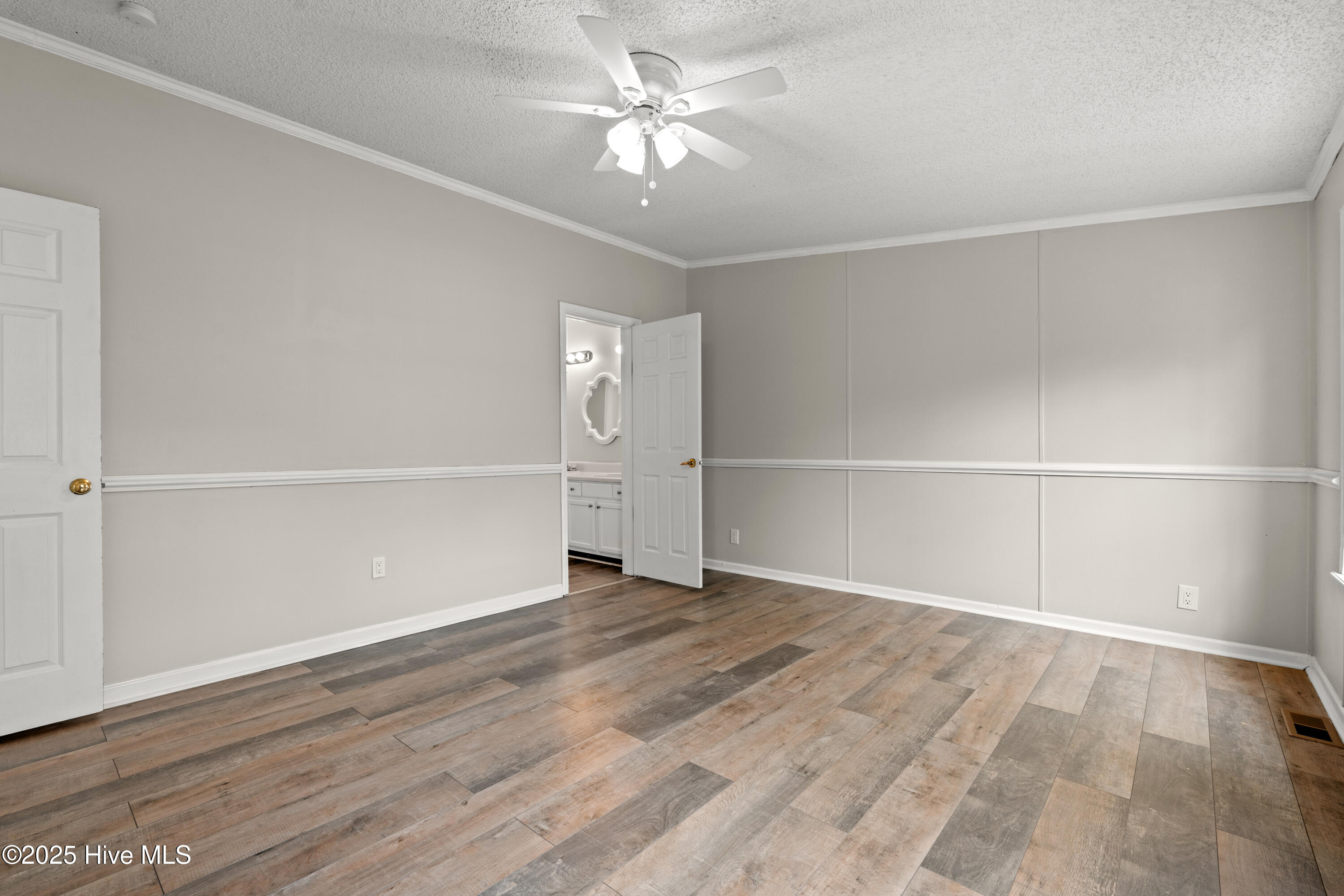 199 Saint Christopher Circle Property Photo 12