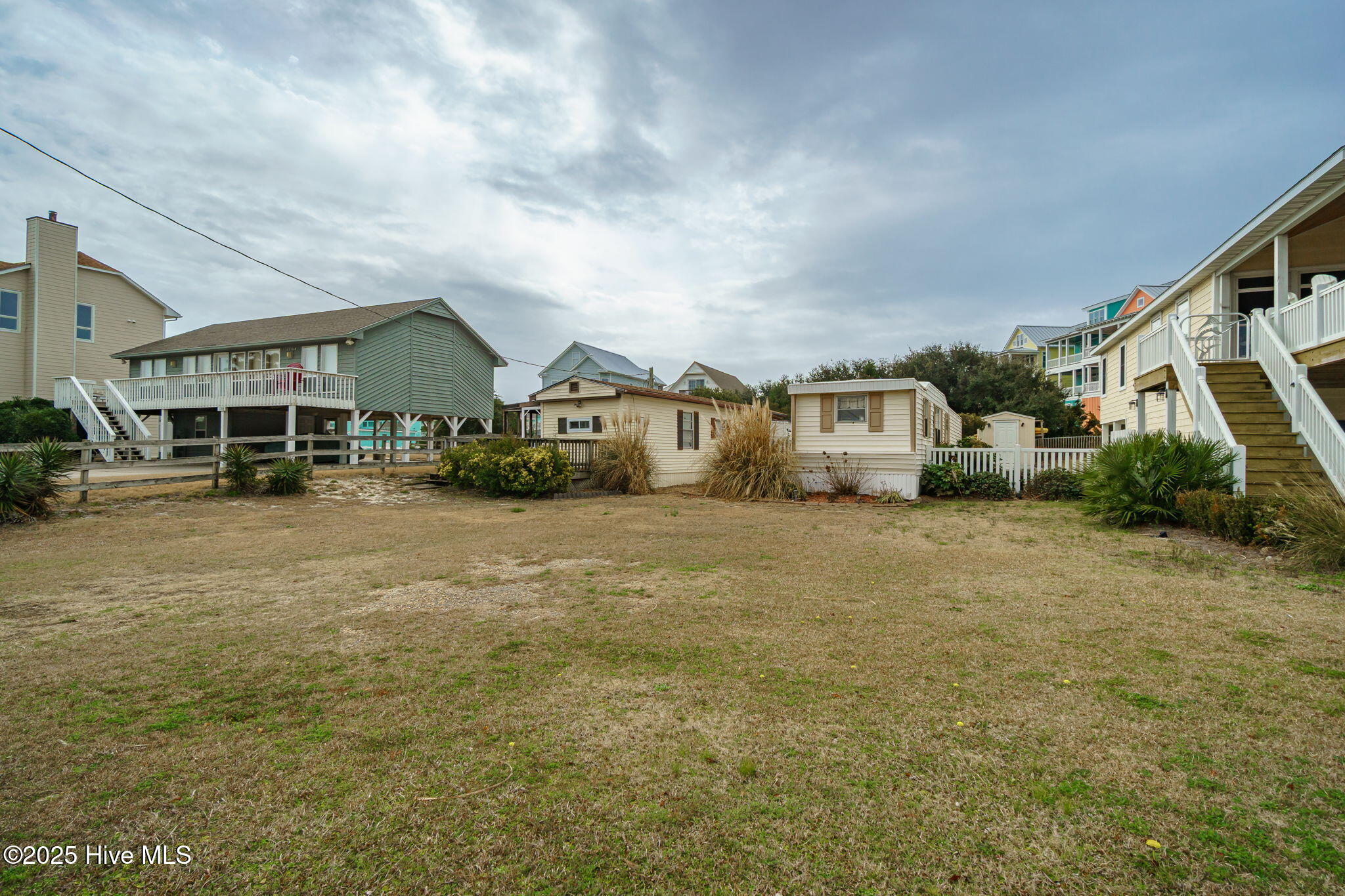 1702 E Fort Macon Road Property Photo 5
